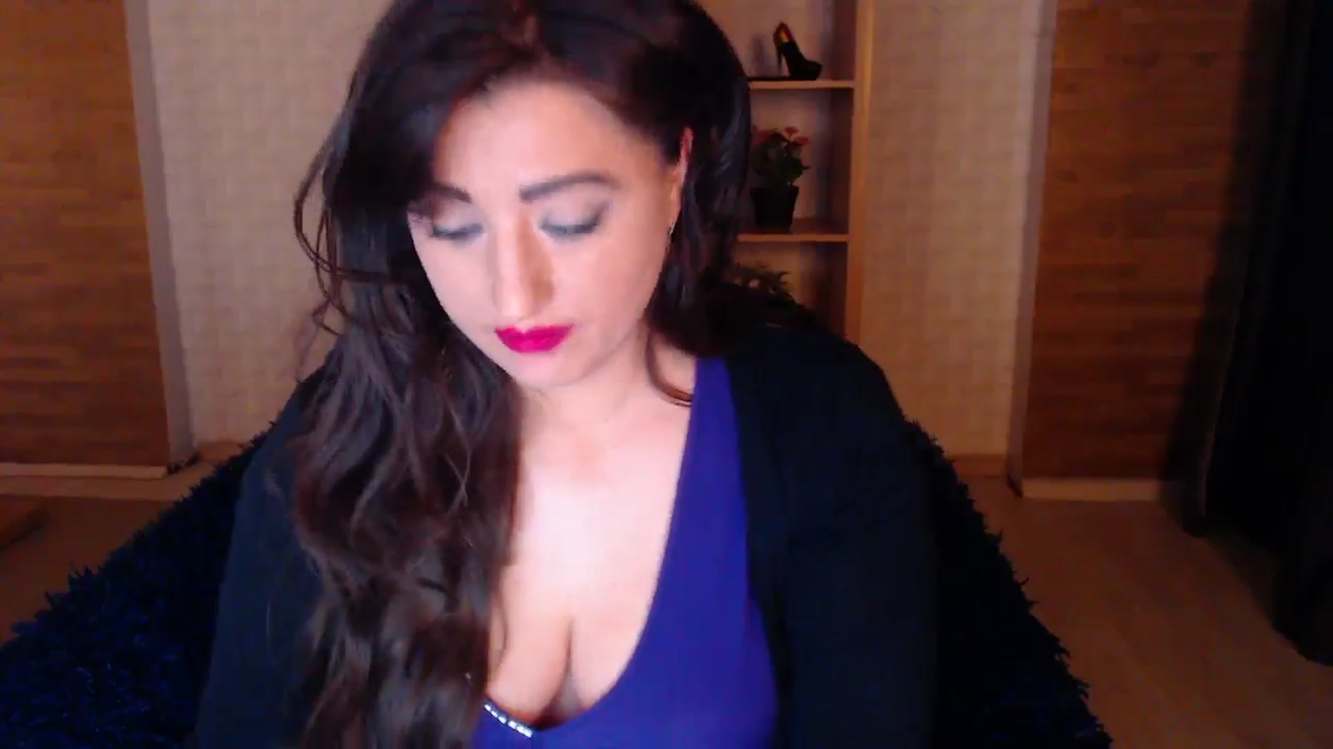 Gallery image thumbnail from HotRebbecca's myfreecams stream on, 03/27/2025, 03:07 image 4 of 20