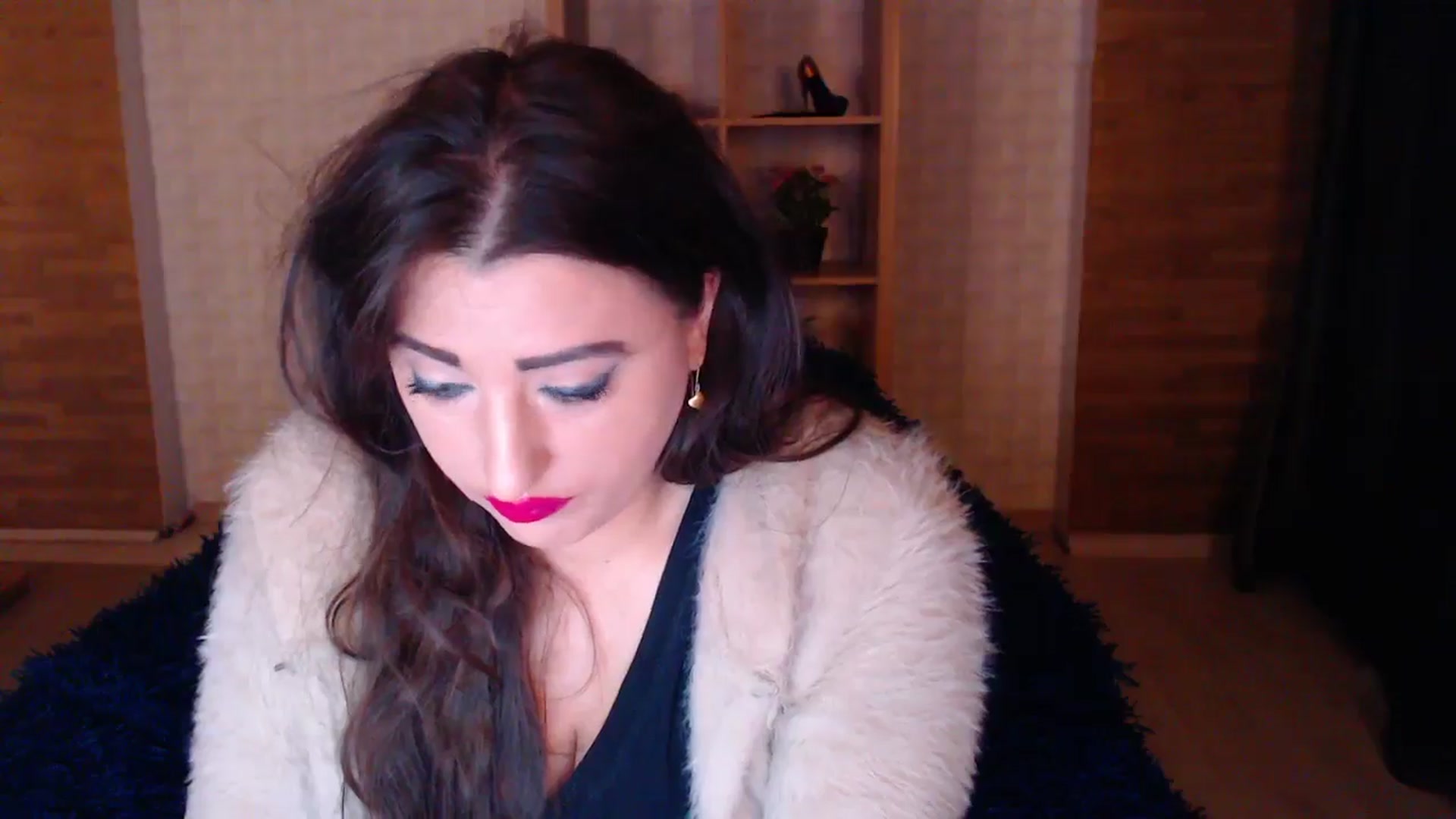 Gallery image thumbnail from HotRebbecca's myfreecams stream on, 04/07/2025, 24:38 image 5 of 20