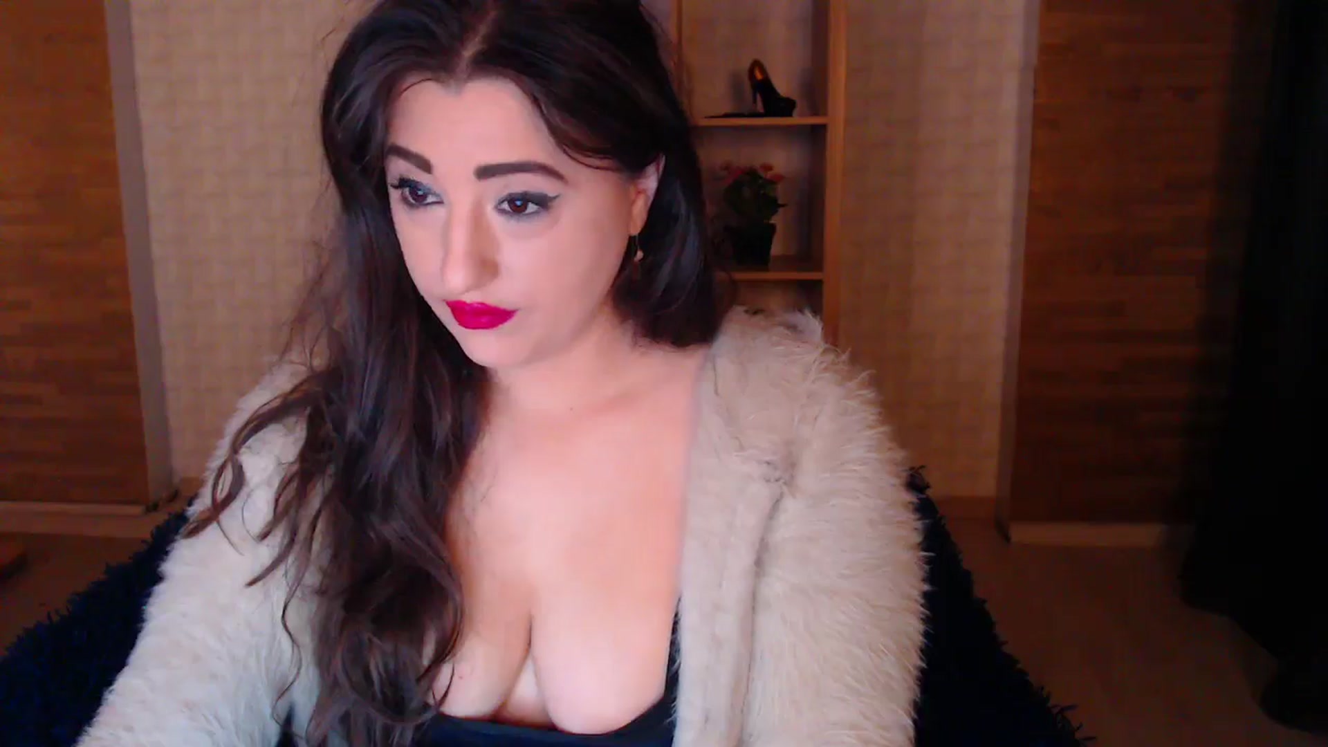 Gallery image thumbnail from HotRebbecca's myfreecams stream on, 04/11/2025, 22:00 image 11 of 20