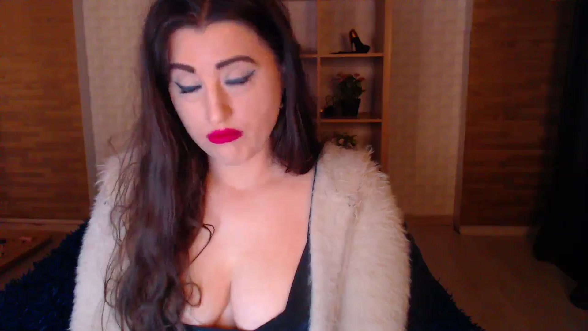 Gallery image thumbnail from HotRebbecca's myfreecams stream on, 04/12/2025, 24:38 image 16 of 20