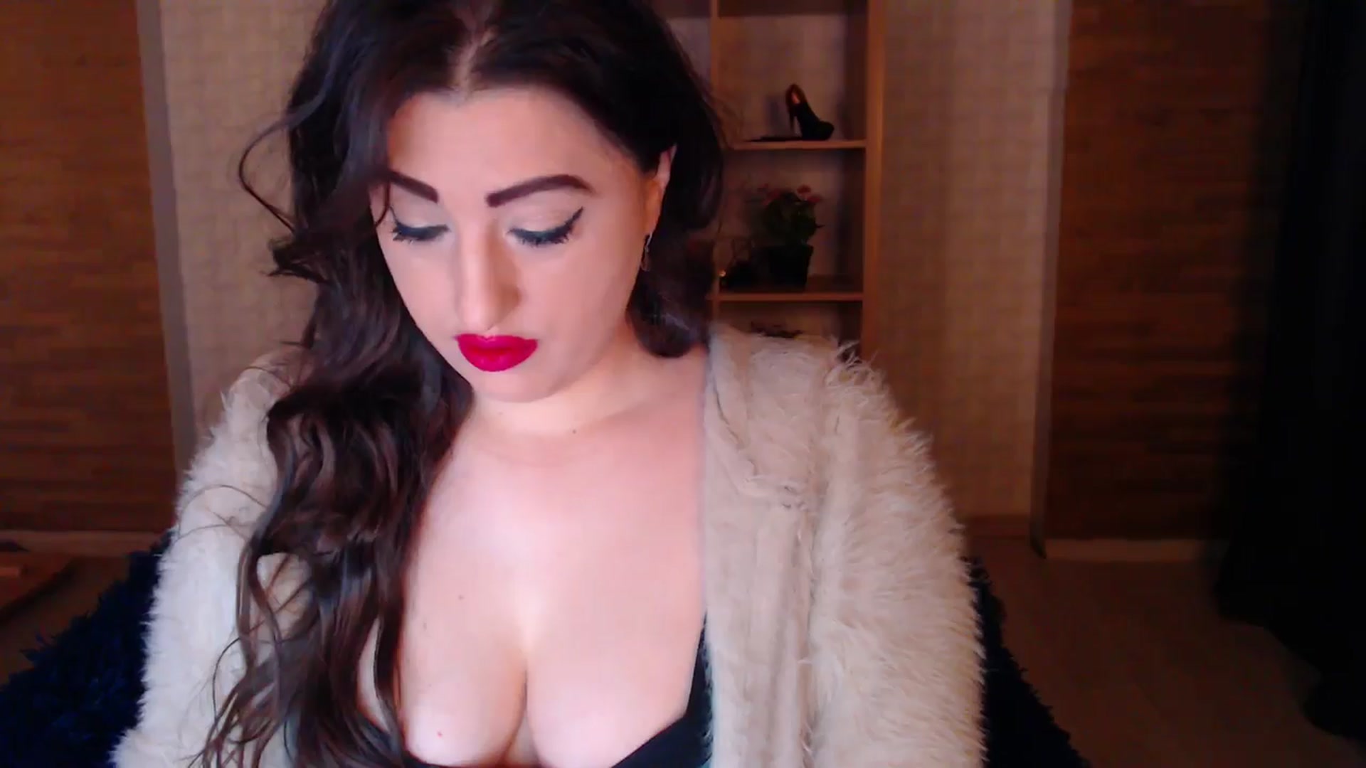 Gallery image thumbnail from HotRebbecca's myfreecams stream on, 04/12/2025, 22:17 image 18 of 20