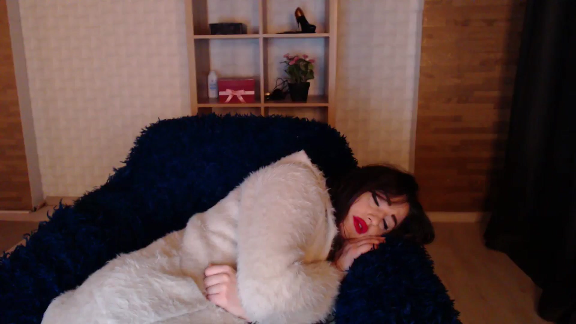 Gallery image thumbnail from HotRebbecca's myfreecams stream on, 04/16/2025, 24:06 image 10 of 20