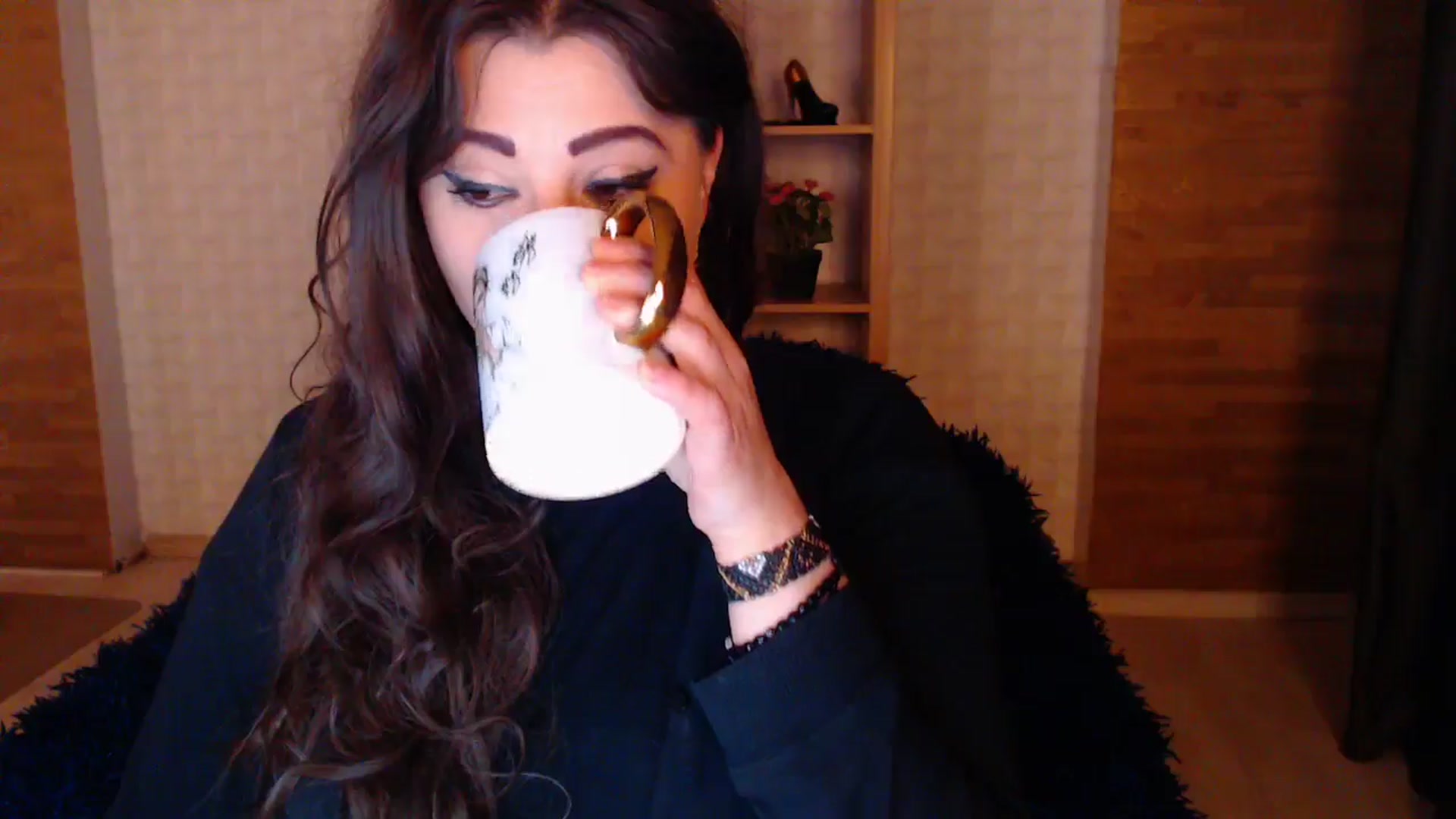 Gallery image thumbnail from HotRebbecca's myfreecams stream on, 04/16/2025, 19:31 image 3 of 20