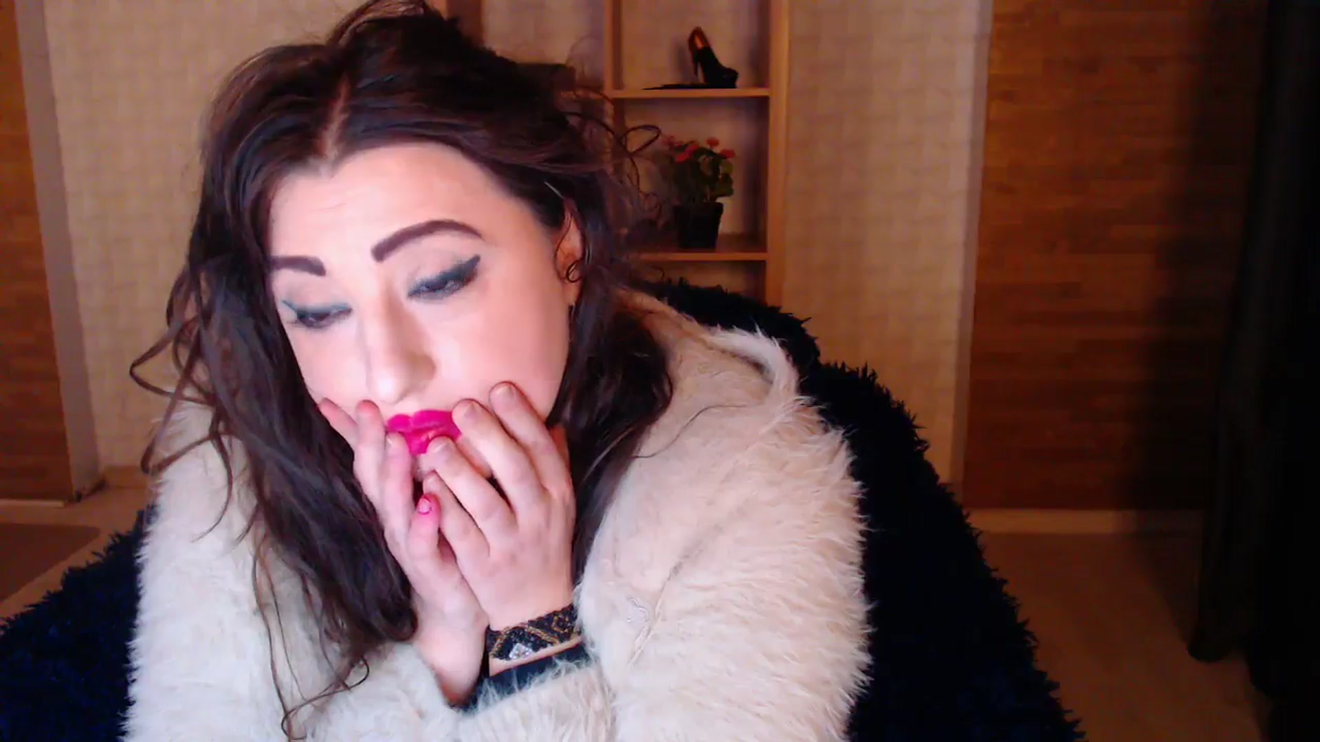 Gallery image thumbnail from HotRebbecca's myfreecams stream on, 04/16/2025, 23:06 image 7 of 20