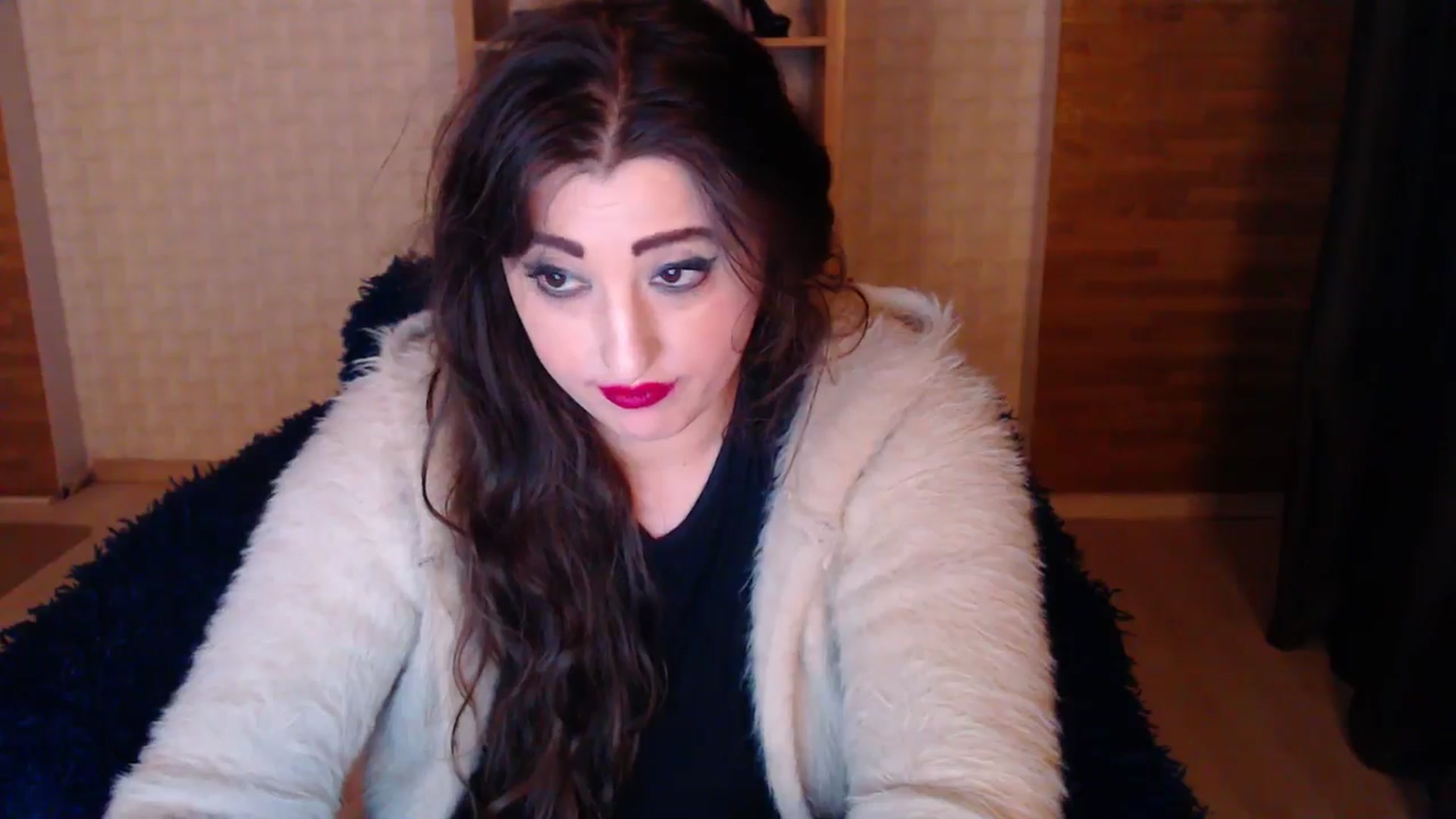 Gallery image thumbnail from HotRebbecca's myfreecams stream on, 04/17/2025, 01:04 image 14 of 20