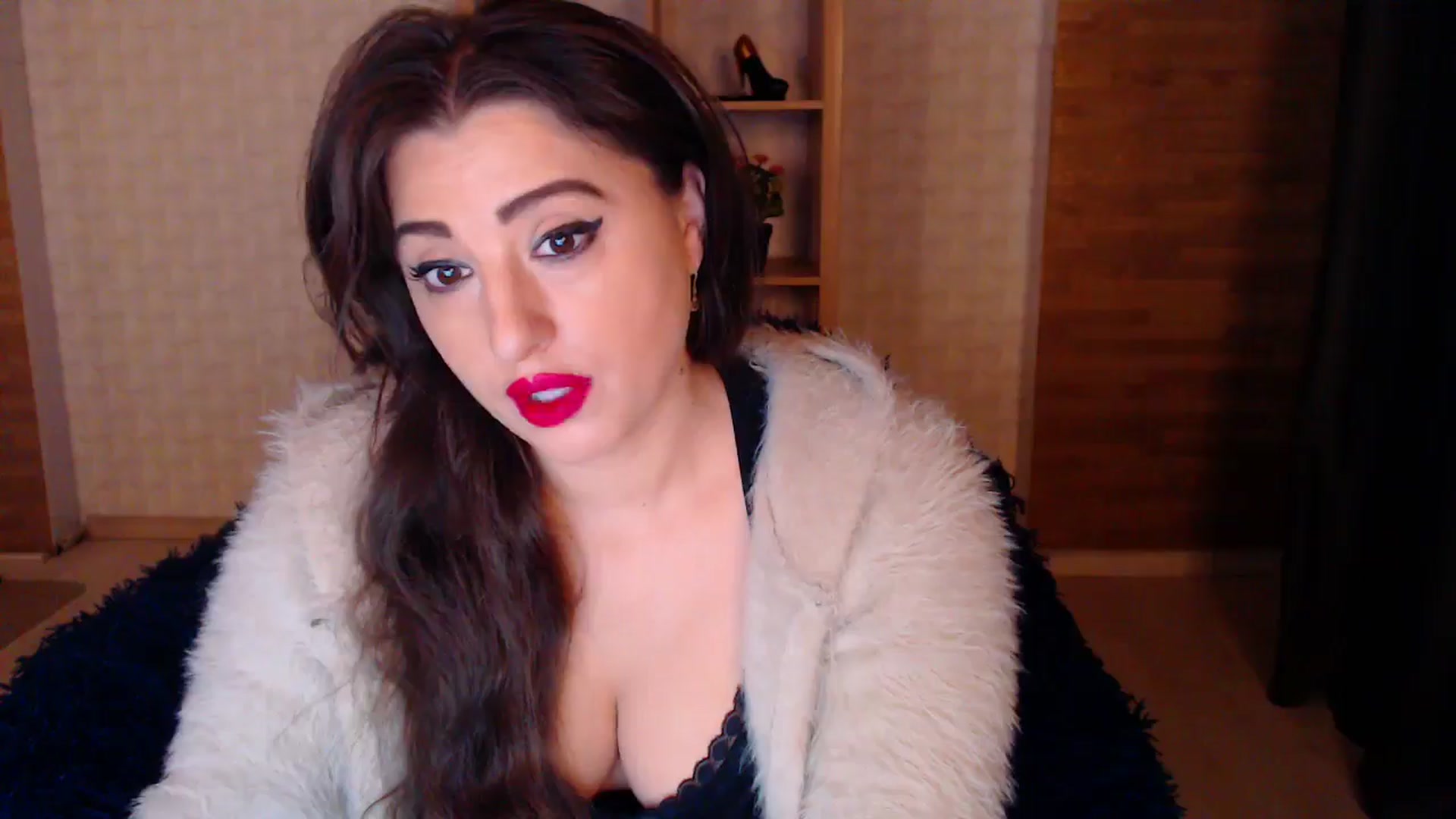 Gallery image thumbnail from HotRebbecca's myfreecams stream on, 04/18/2025, 01:03 image 2 of 20