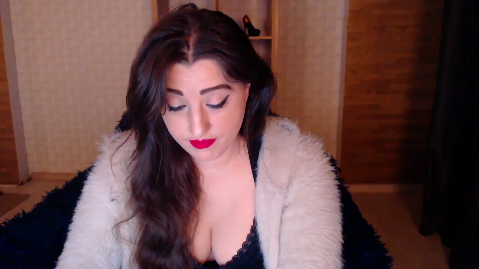 Gallery image thumbnail from HotRebbecca's myfreecams stream on, 04/18/2025, 01:03 image 9 of 20