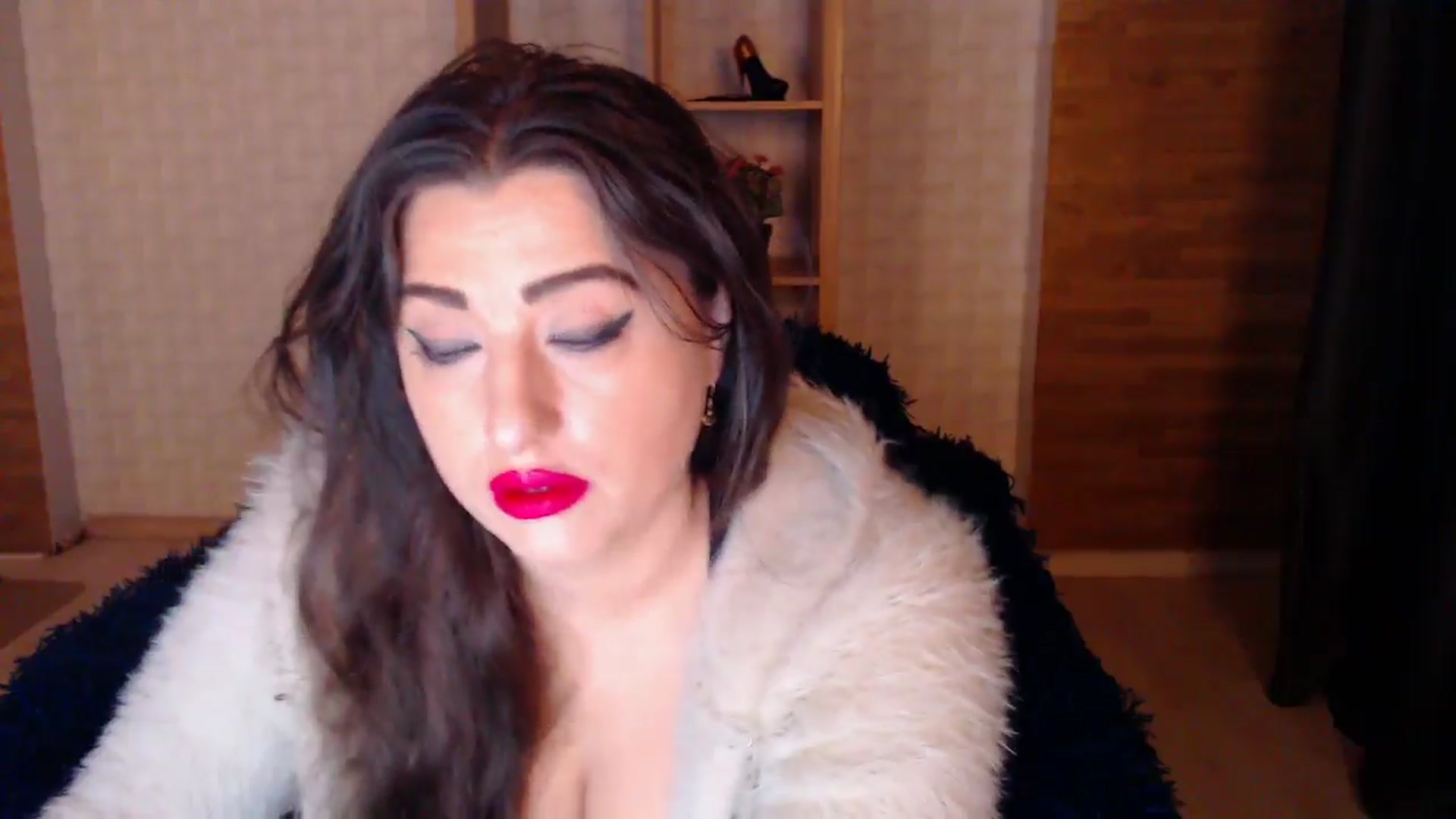 Gallery image thumbnail from HotRebbecca's myfreecams stream on, 04/18/2025, 01:03 image 4 of 20