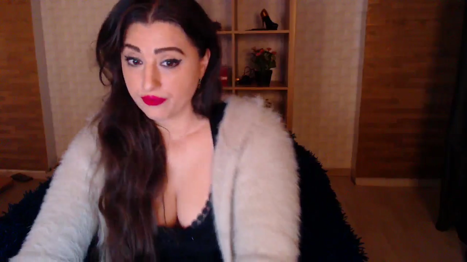 Gallery image thumbnail from HotRebbecca's myfreecams stream on, 04/18/2025, 03:47 image 2 of 20