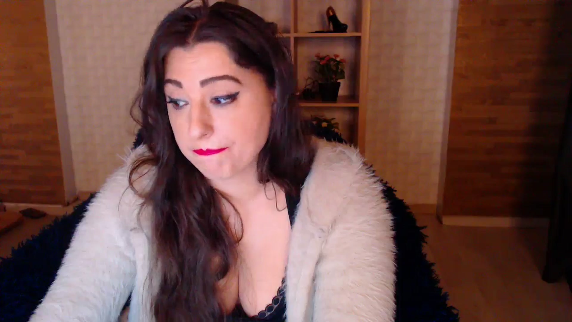 Gallery image thumbnail from HotRebbecca's myfreecams stream on, 04/18/2025, 03:47 image 17 of 20