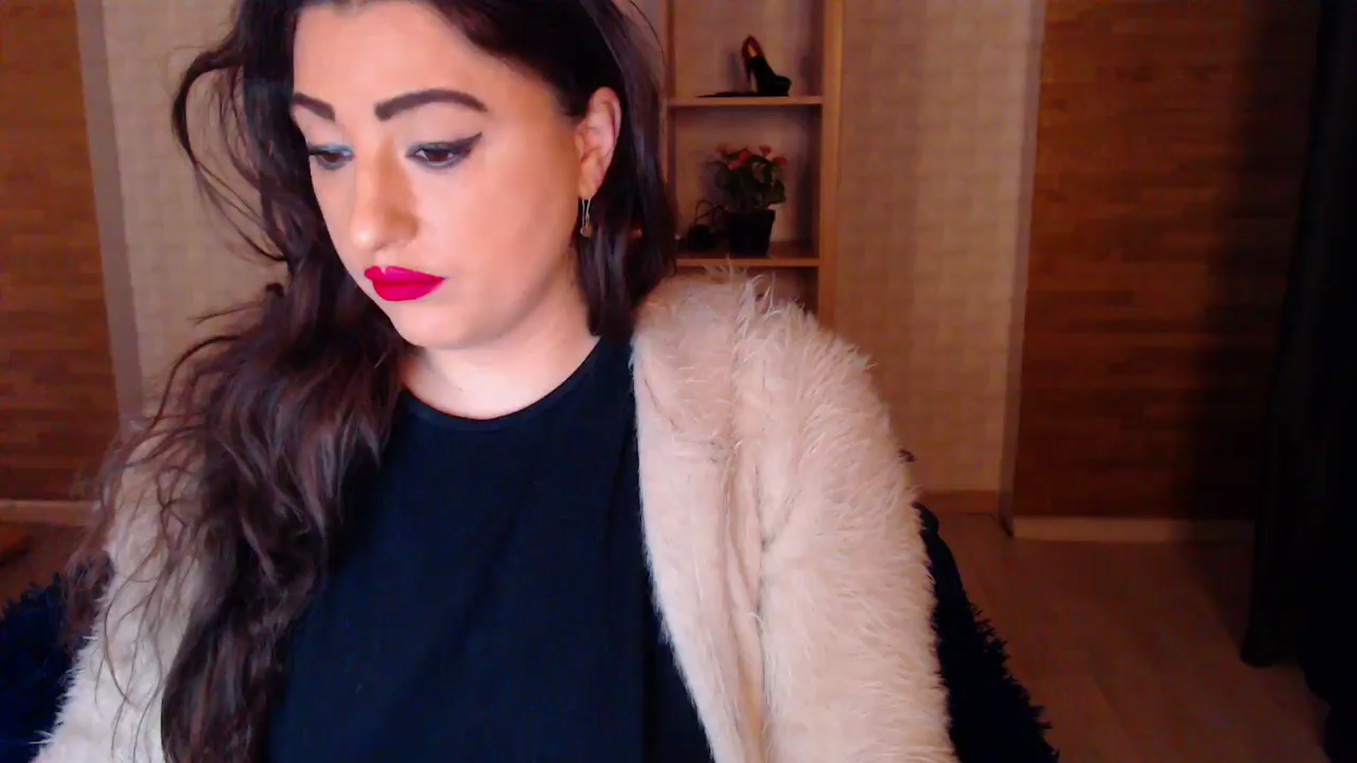 Gallery image thumbnail from HotRebbecca's myfreecams stream on, 04/18/2025, 23:28 image 3 of 20