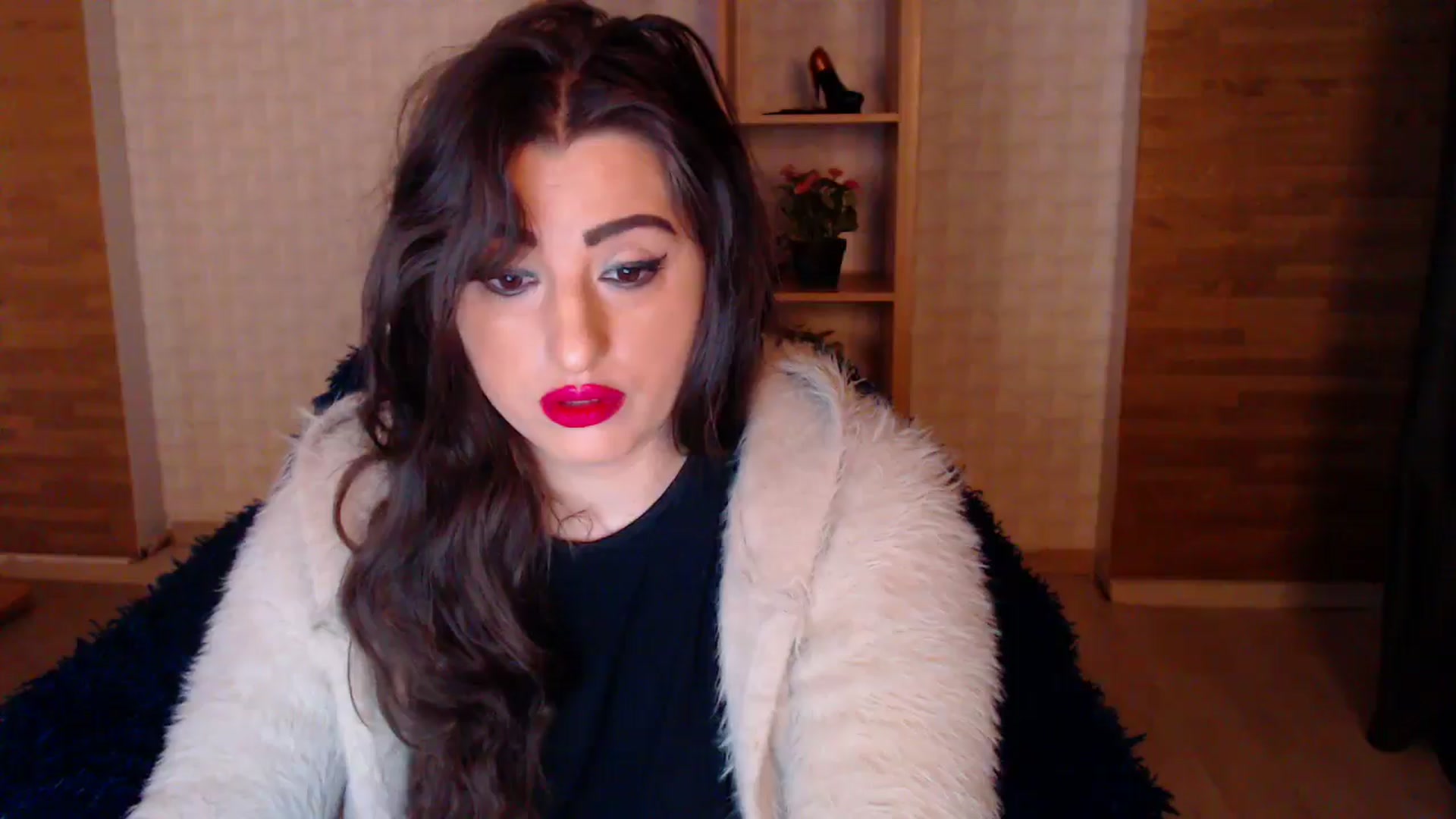 Gallery image thumbnail from HotRebbecca's myfreecams stream on, 04/19/2025, 24:00 image 14 of 20