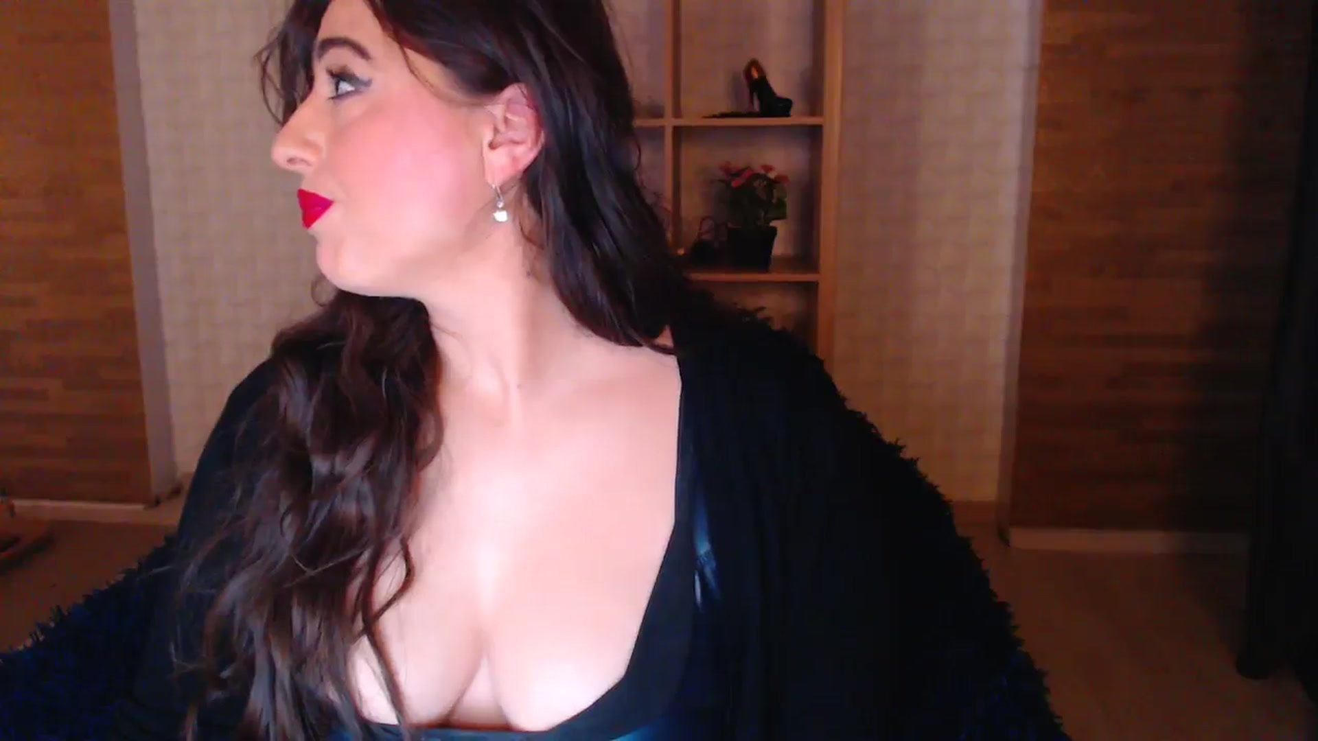 Gallery image thumbnail from HotRebbecca's myfreecams stream on, 04/21/2025, 23:11 image 7 of 20