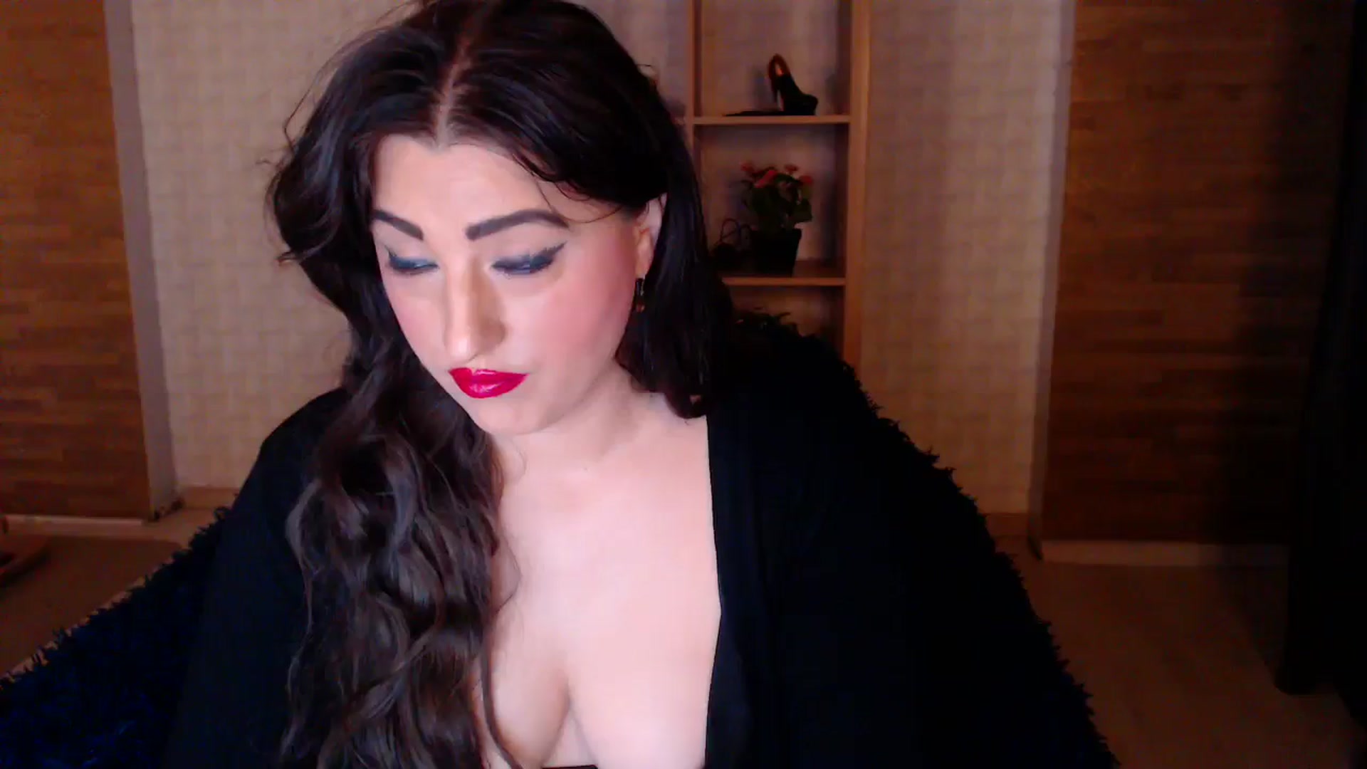 Gallery image thumbnail from HotRebbecca's myfreecams stream on, 04/21/2025, 23:11 image 2 of 20