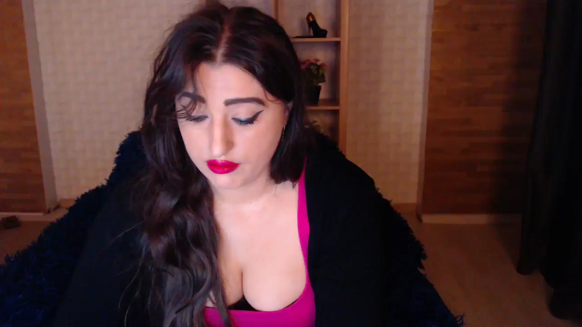 Gallery image thumbnail from HotRebbecca's myfreecams stream on, 04/23/2025, 01:05 image 16 of 20