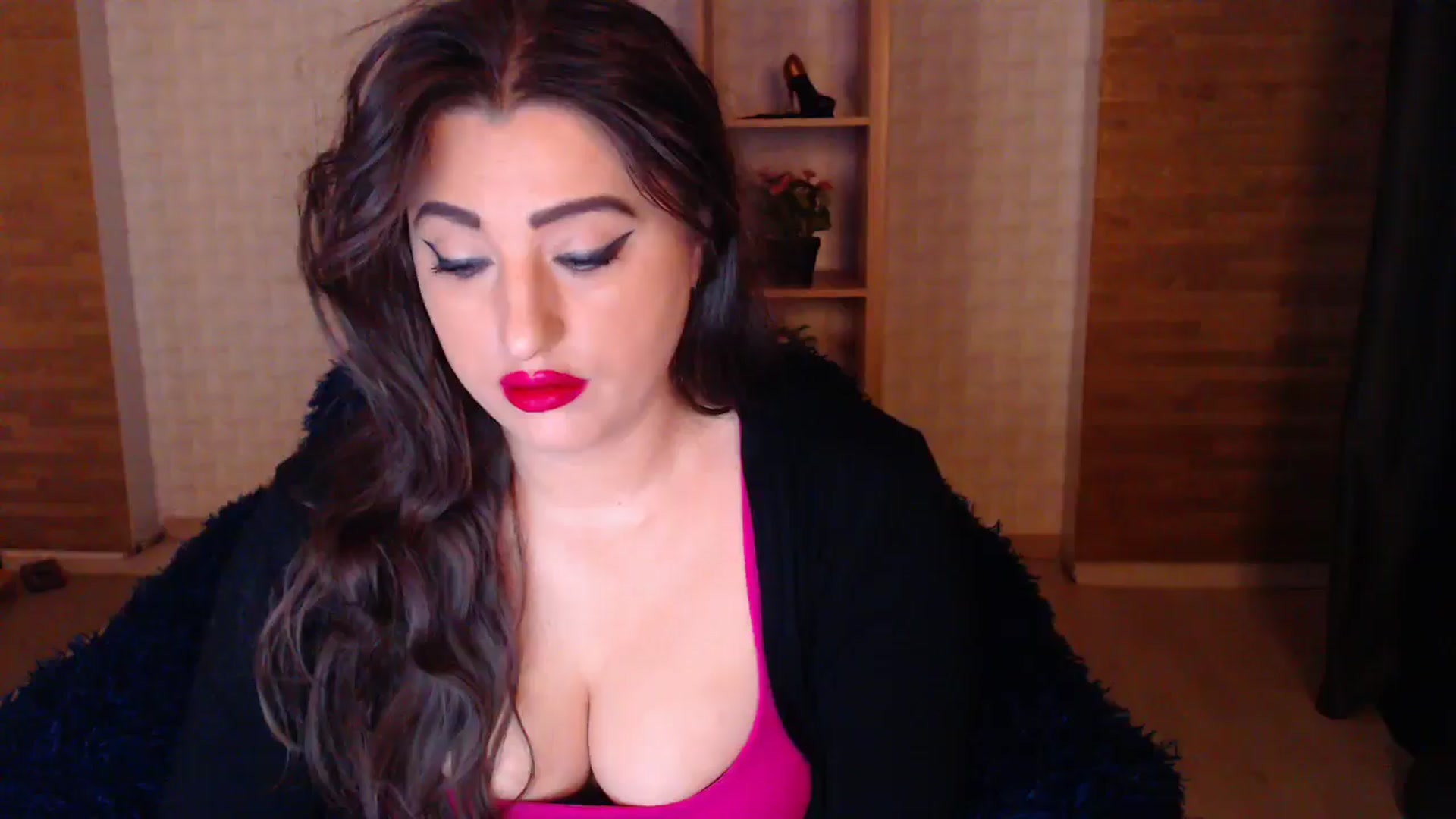 Gallery image thumbnail from HotRebbecca's myfreecams stream on, 04/23/2025, 01:05 image 2 of 20