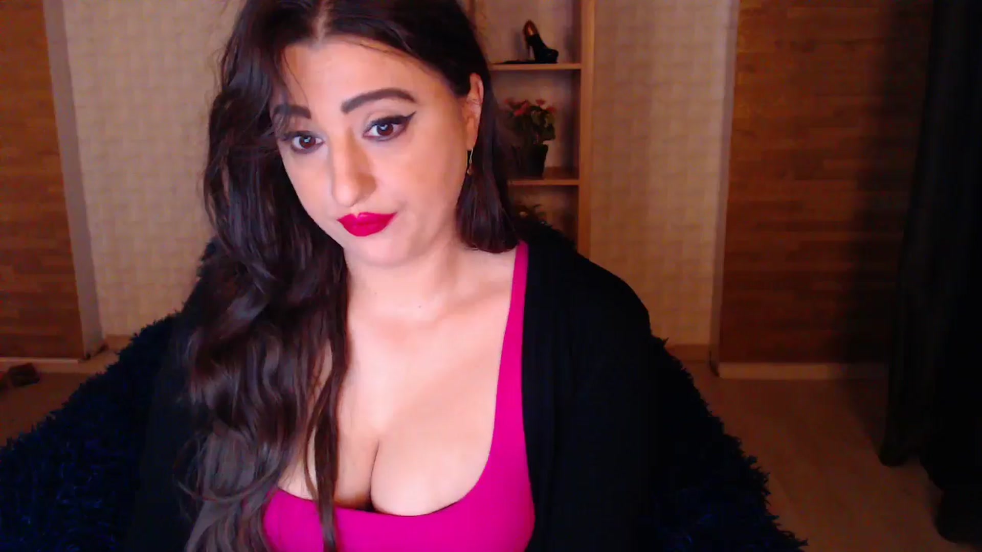 Gallery image thumbnail from HotRebbecca's myfreecams stream on, 04/23/2025, 01:05 image 17 of 20