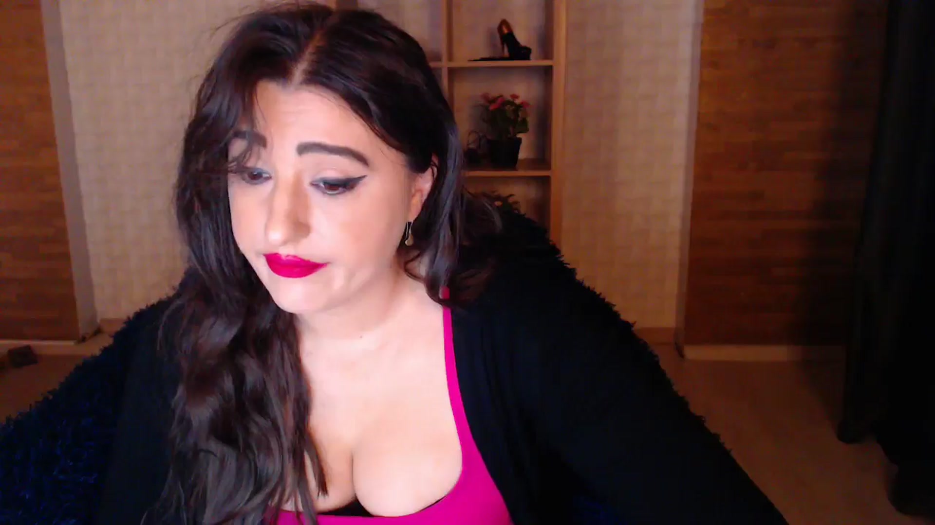Gallery image thumbnail from HotRebbecca's myfreecams stream on, 04/23/2025, 01:05 image 18 of 20