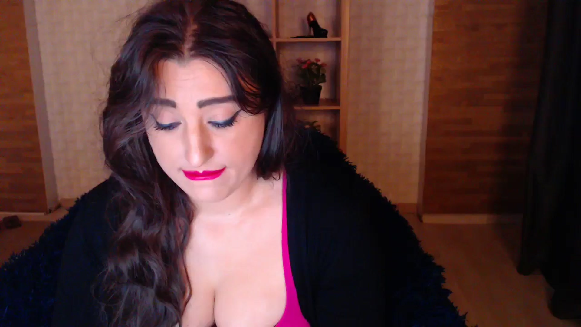 Gallery image thumbnail from HotRebbecca's myfreecams stream on, 04/23/2025, 01:05 image 10 of 20