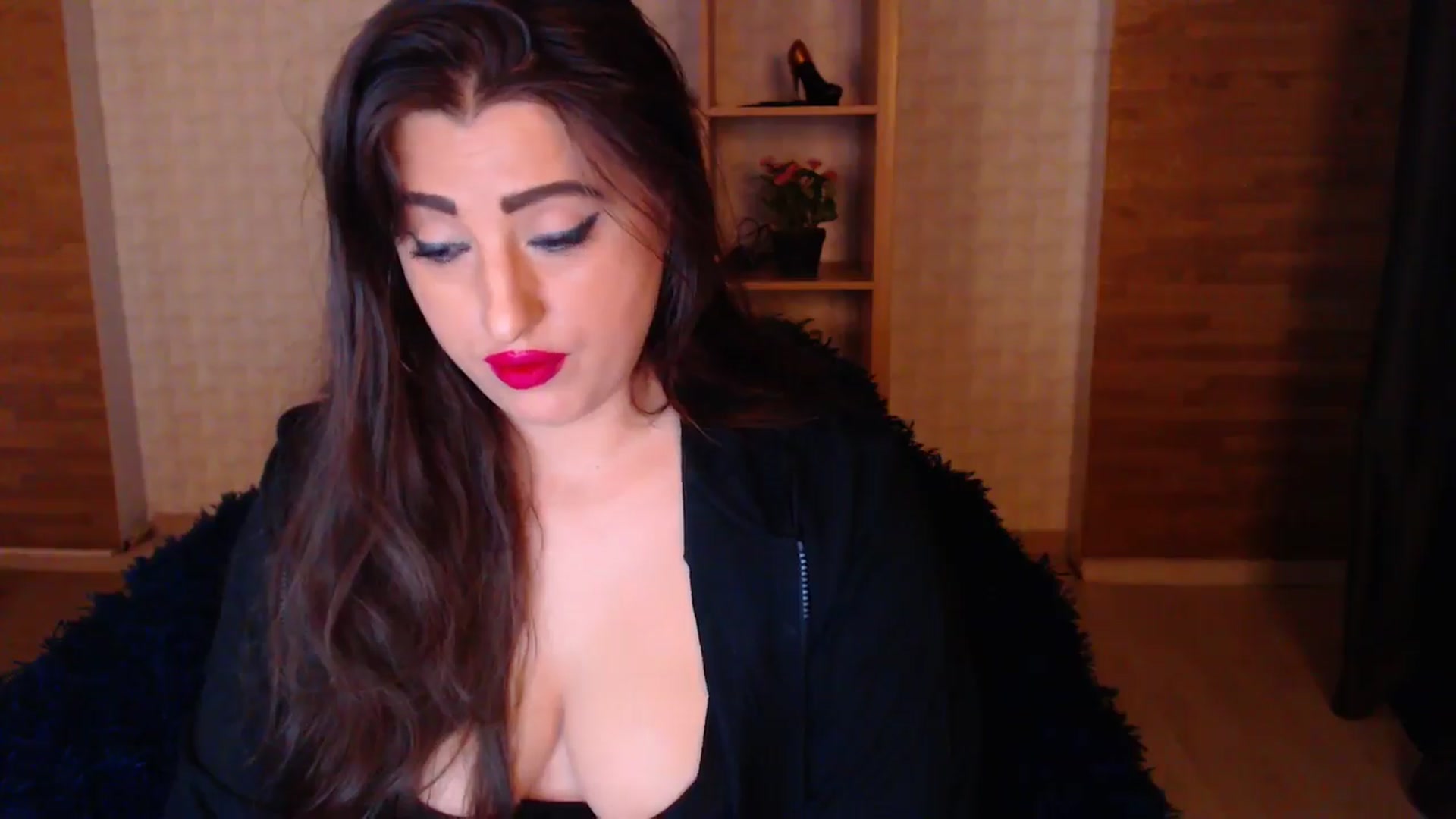 Gallery image thumbnail from HotRebbecca's myfreecams stream on, 04/24/2025, 01:55 image 4 of 20