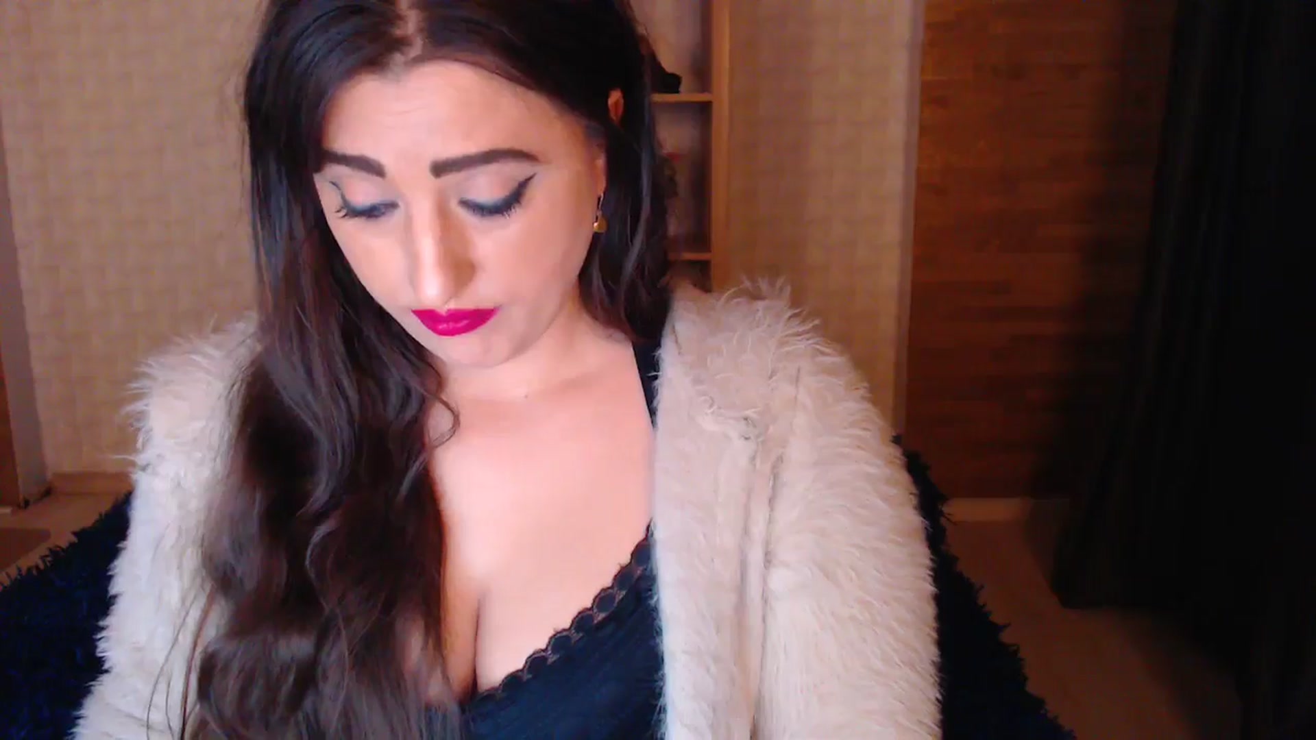 Gallery image thumbnail from HotRebbecca's myfreecams stream on, 04/29/2025, 01:33 image 5 of 20