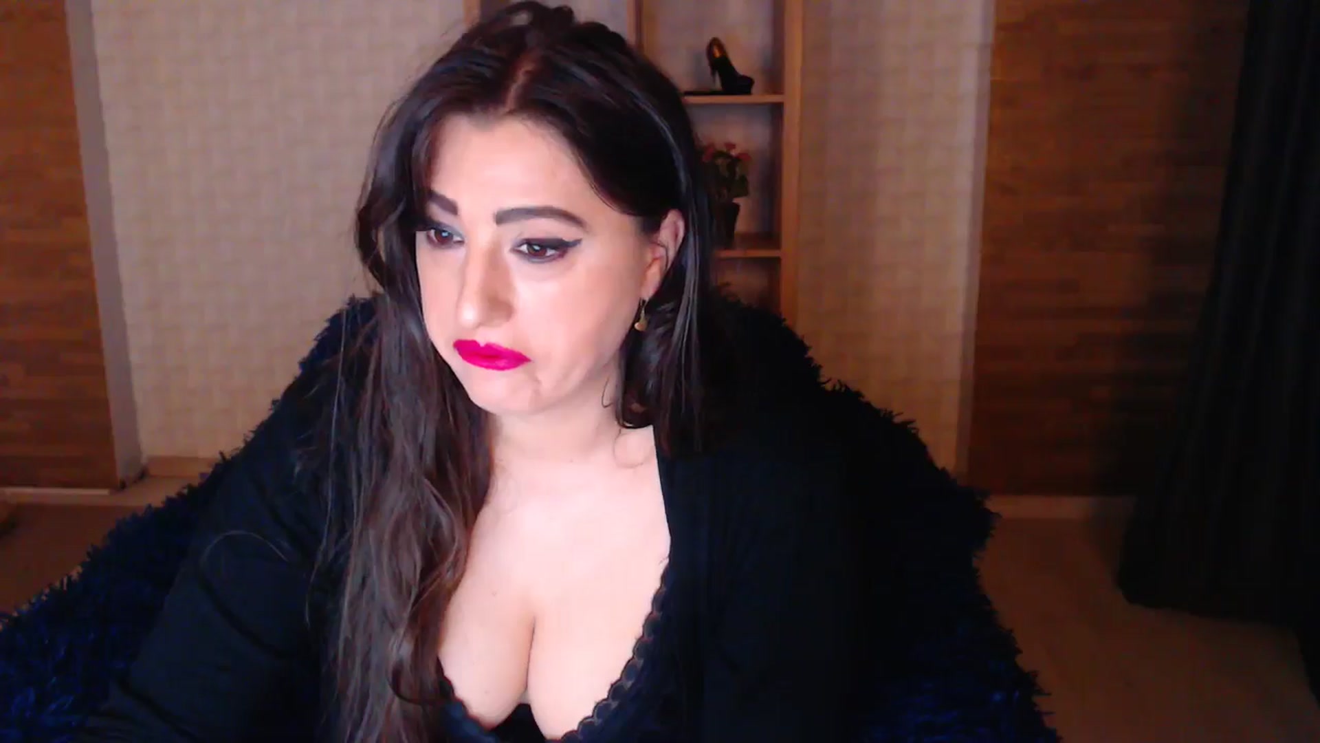 Gallery image thumbnail from HotRebbecca's myfreecams stream on, 05/01/2025, 22:48 image 13 of 20