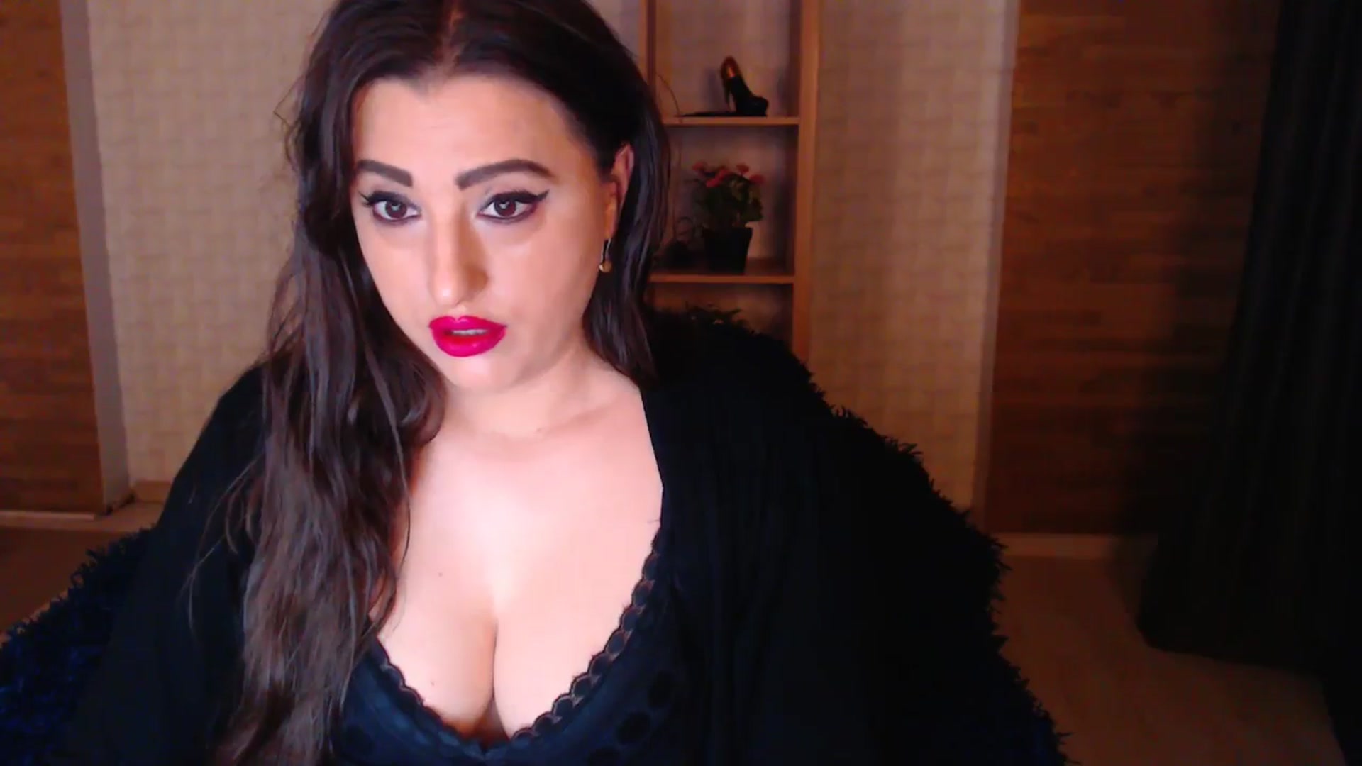 Gallery image thumbnail from HotRebbecca's myfreecams stream on, 05/01/2025, 22:48 image 4 of 20
