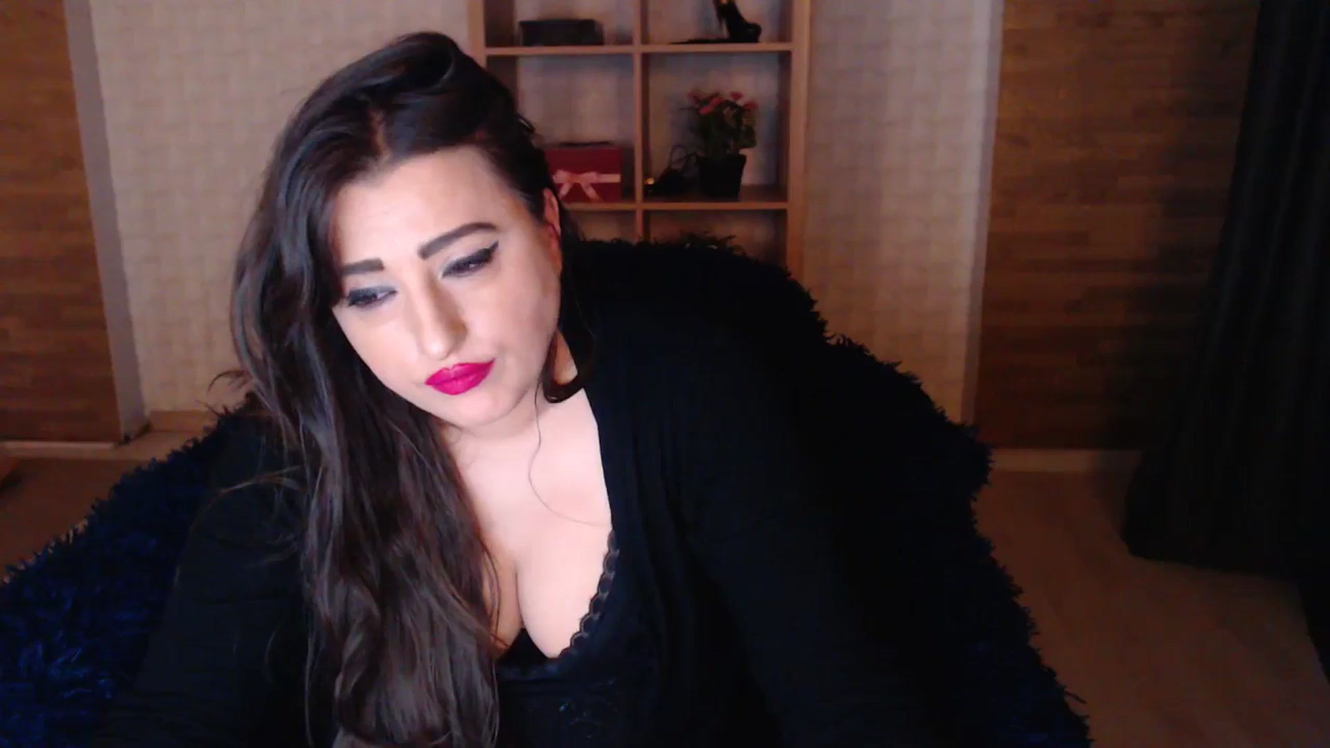 Gallery image thumbnail from HotRebbecca's myfreecams stream on, 05/01/2025, 22:48 image 17 of 20