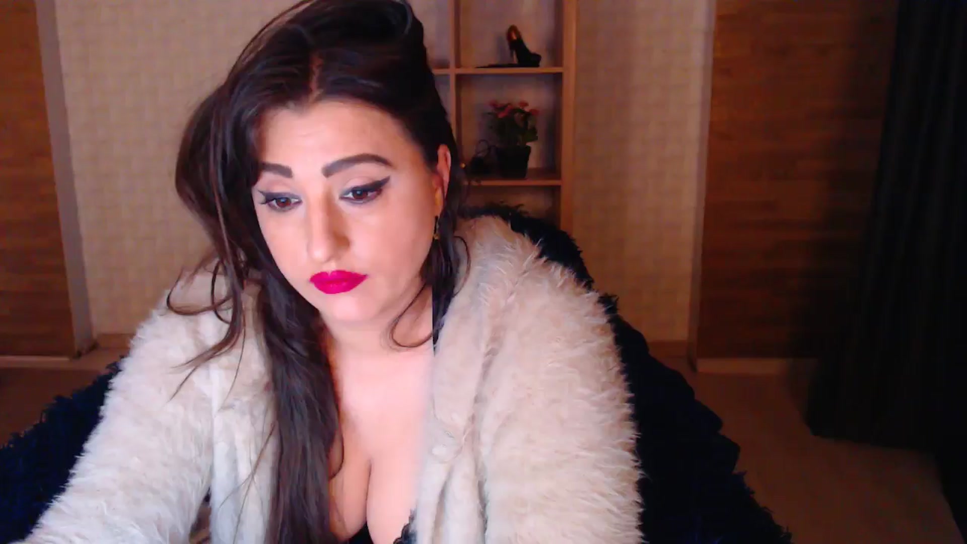 Gallery image thumbnail from HotRebbecca's myfreecams stream on, 05/02/2025, 01:16 image 12 of 20