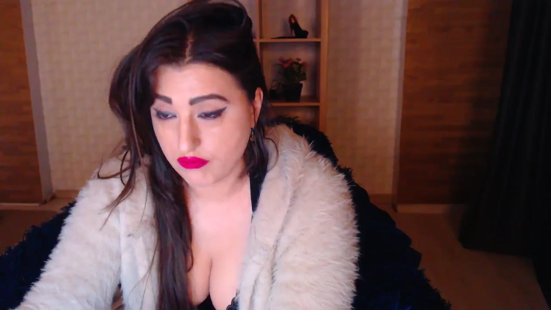 Gallery image thumbnail from HotRebbecca's myfreecams stream on, 05/02/2025, 01:16 image 13 of 20