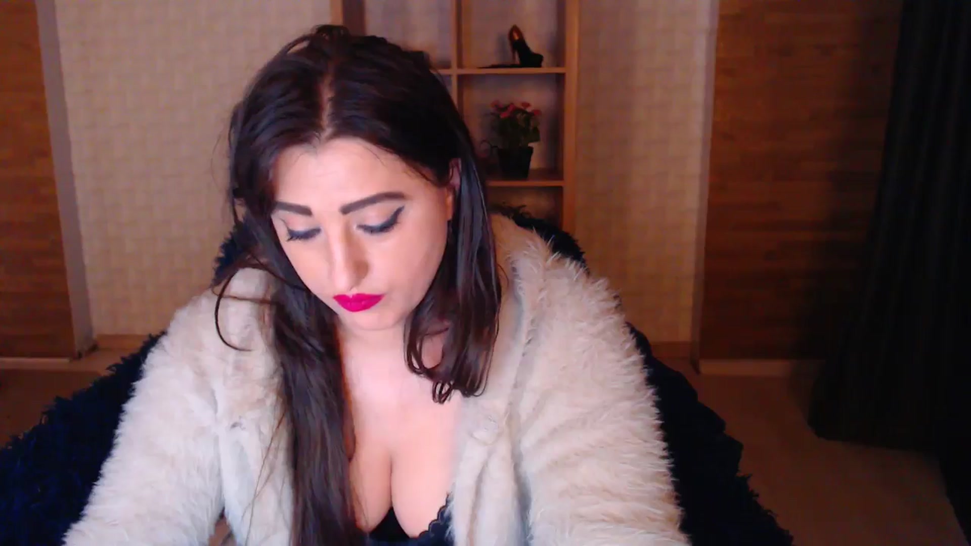 Gallery image thumbnail from HotRebbecca's myfreecams stream on, 05/02/2025, 01:16 image 10 of 20