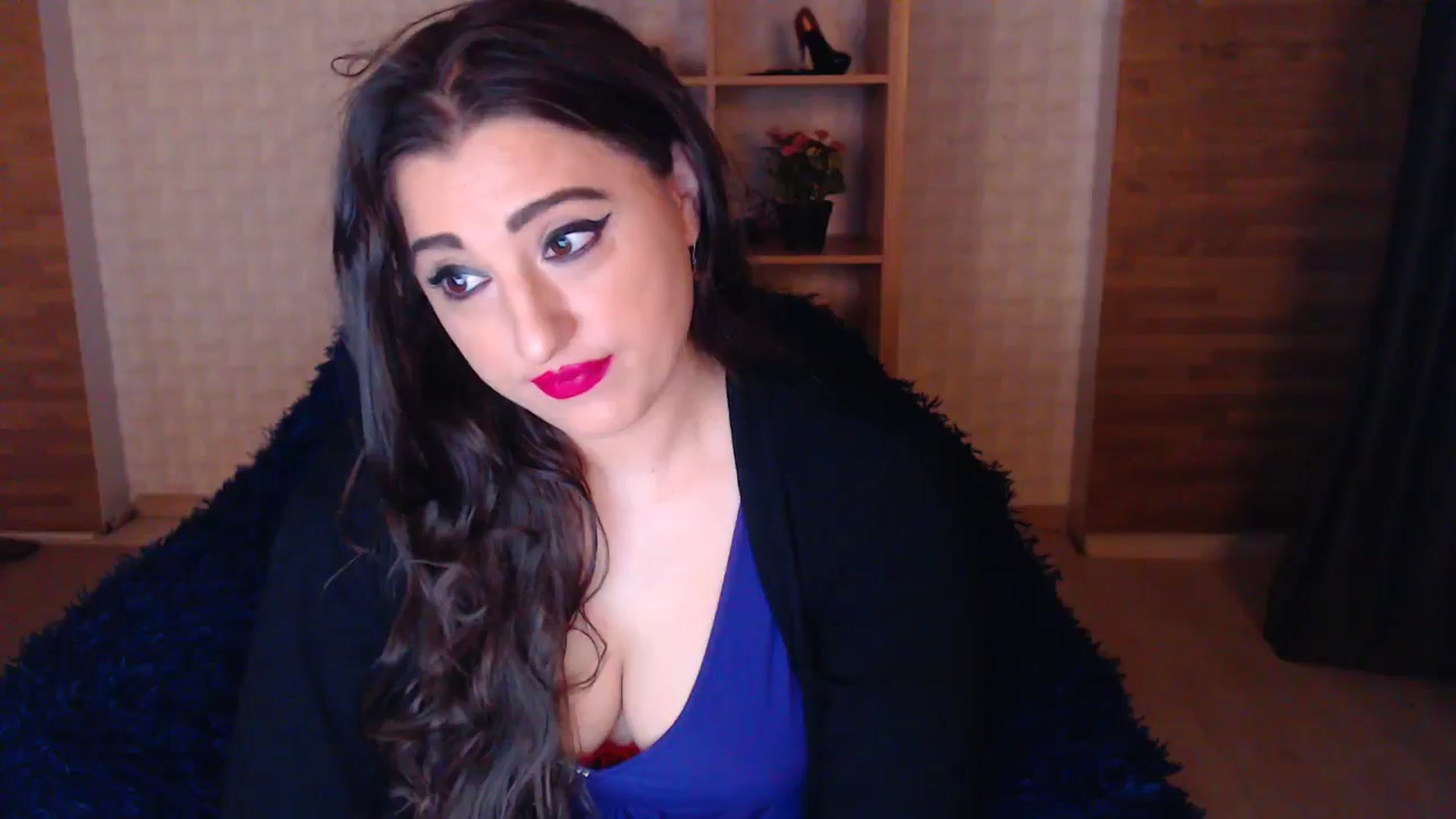Gallery image thumbnail from HotRebbecca's myfreecams stream on, 05/03/2025, 02:34 image 12 of 20