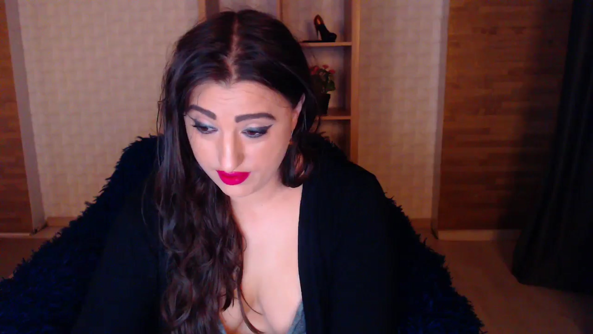 Gallery image thumbnail from HotRebbecca's myfreecams stream on, 05/04/2025, 02:30 image 18 of 20