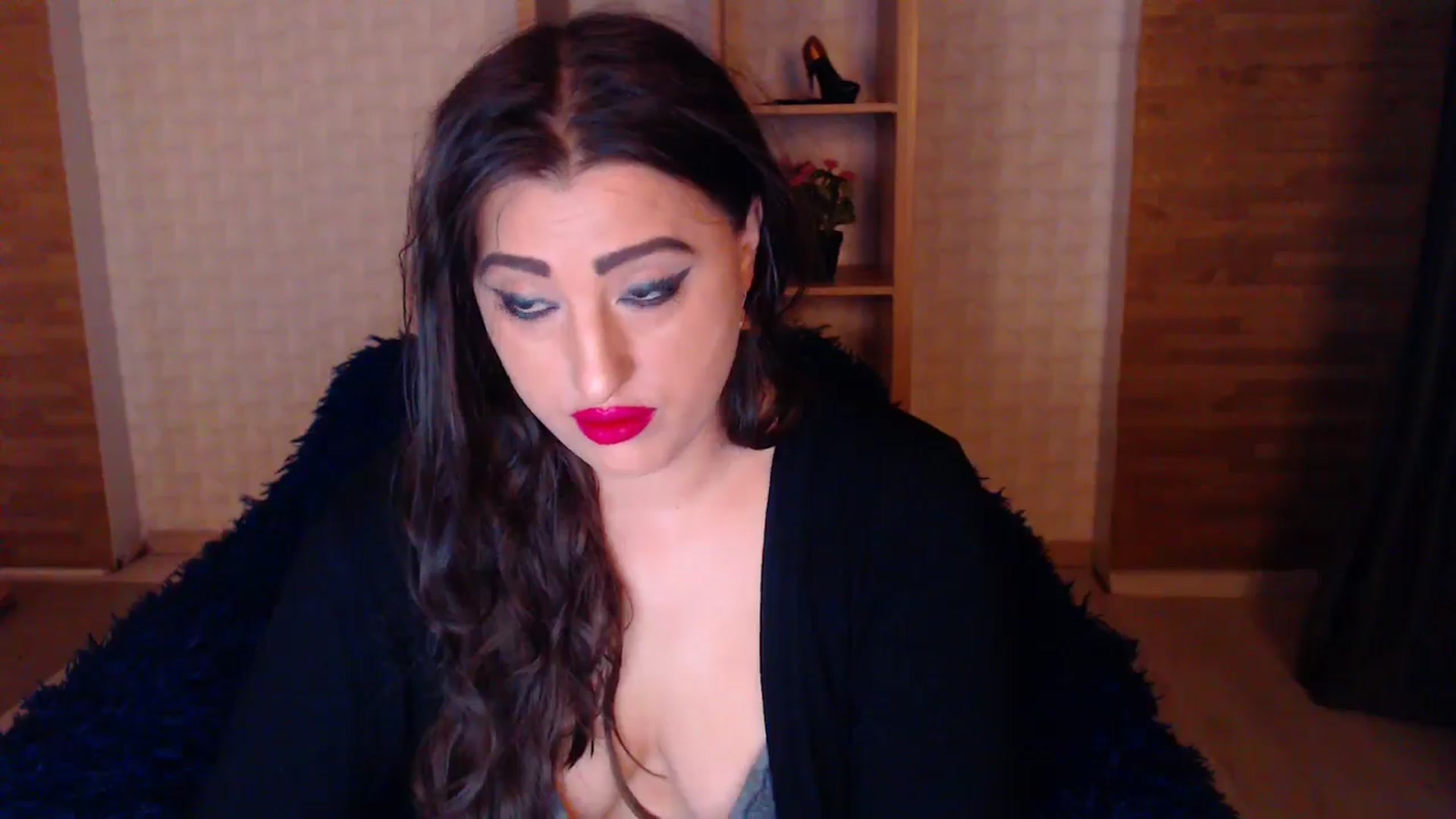 Gallery image thumbnail from HotRebbecca's myfreecams stream on, 05/04/2025, 02:30 image 14 of 20
