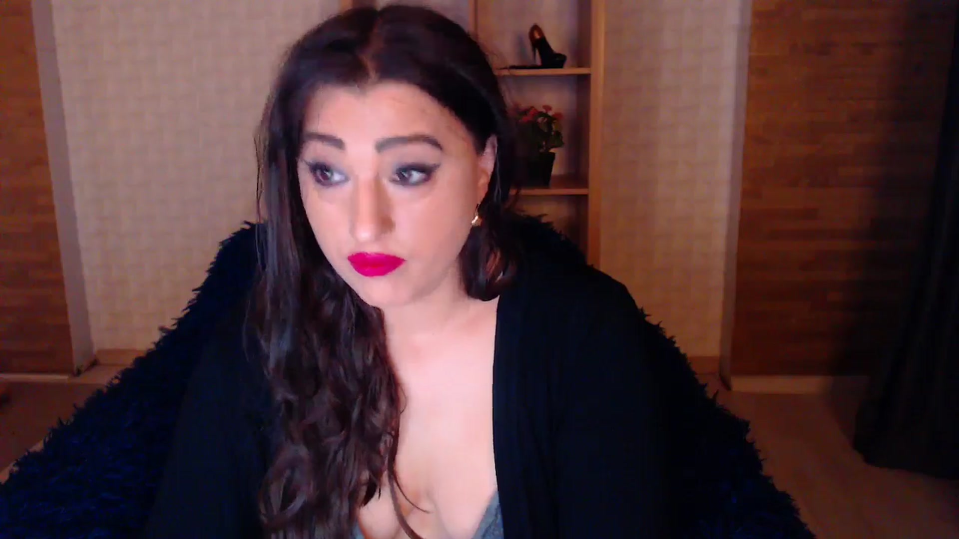 Gallery image thumbnail from HotRebbecca's myfreecams stream on, 05/04/2025, 02:30 image 13 of 20