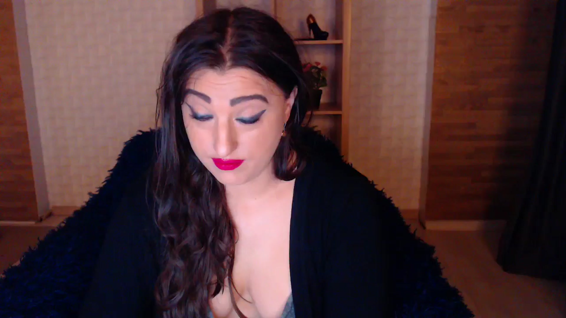 Gallery image thumbnail from HotRebbecca's myfreecams stream on, 05/04/2025, 02:30 image 16 of 20