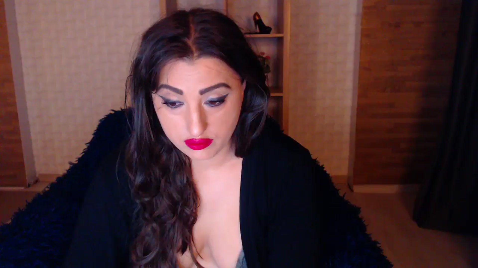 Gallery image thumbnail from HotRebbecca's myfreecams stream on, 05/04/2025, 02:30 image 4 of 20