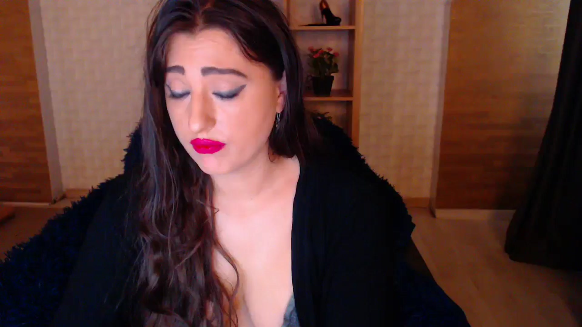 Gallery image thumbnail from HotRebbecca's myfreecams stream on, 05/04/2025, 04:39 image 11 of 20