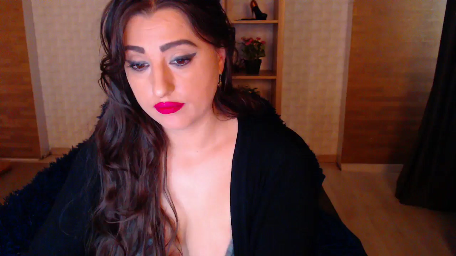 Gallery image thumbnail from HotRebbecca's myfreecams stream on, 05/04/2025, 04:39 image 17 of 20