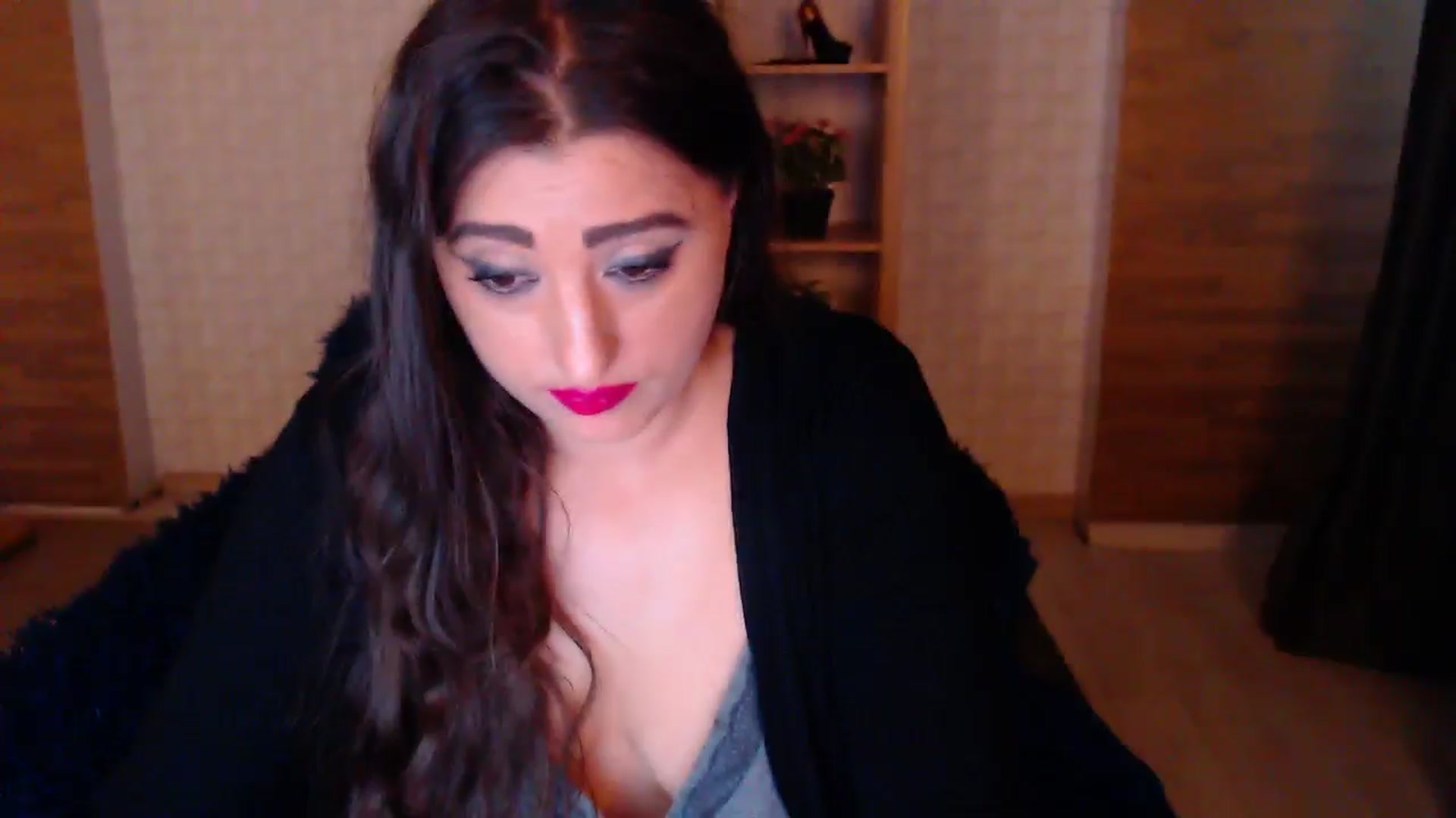 Gallery image thumbnail from HotRebbecca's myfreecams stream on, 05/04/2025, 04:39 image 6 of 20