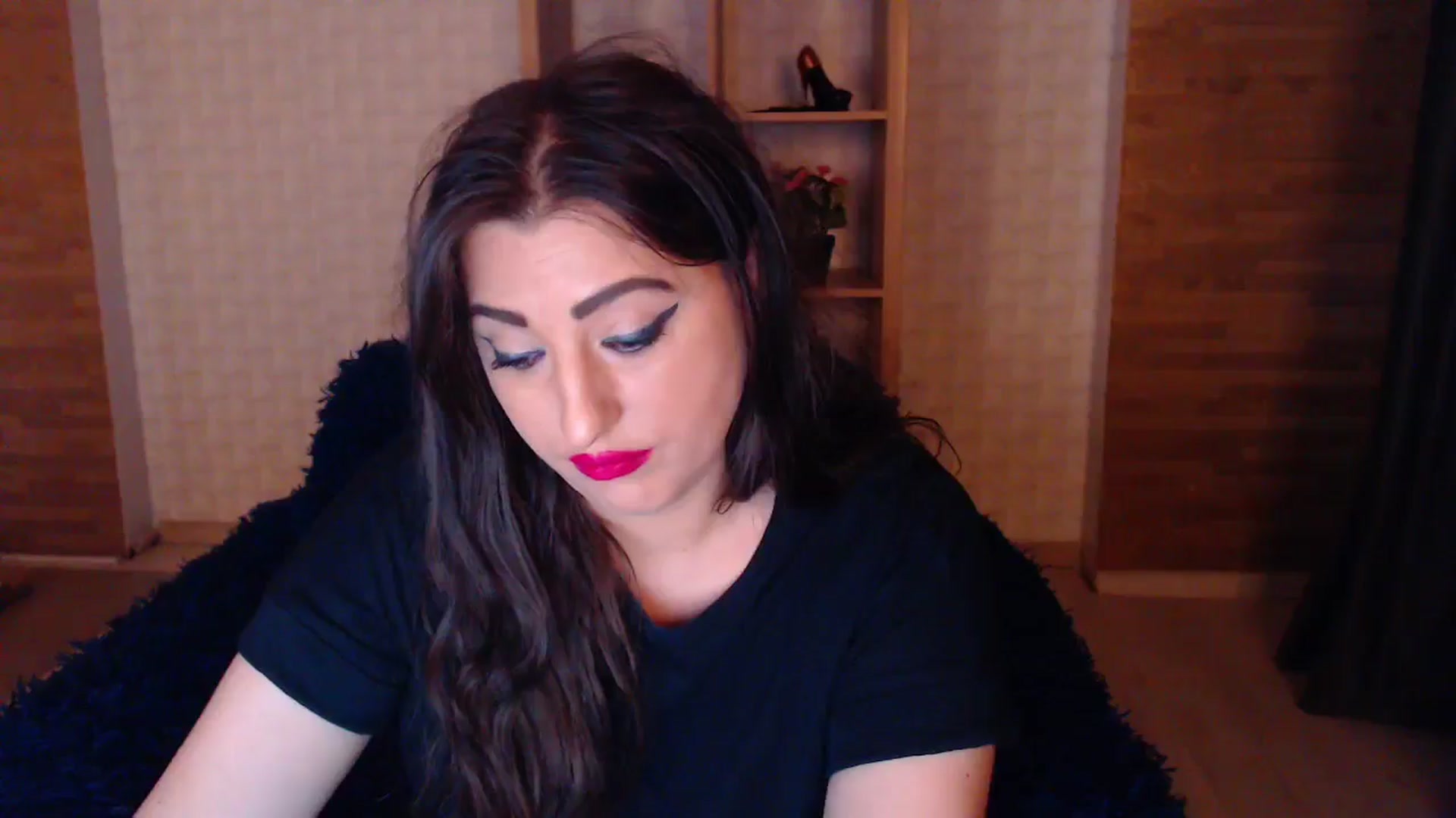 Gallery image thumbnail from HotRebbecca's myfreecams stream on, 05/04/2025, 23:46 image 17 of 20
