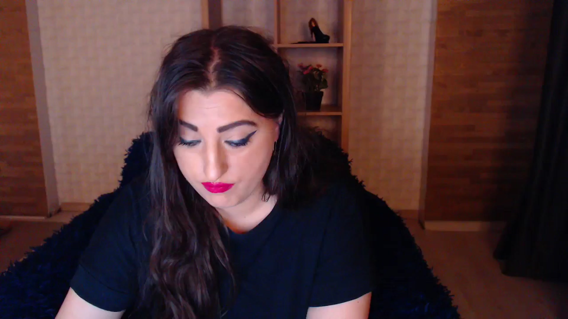 Gallery image thumbnail from HotRebbecca's myfreecams stream on, 05/04/2025, 23:46 image 14 of 20