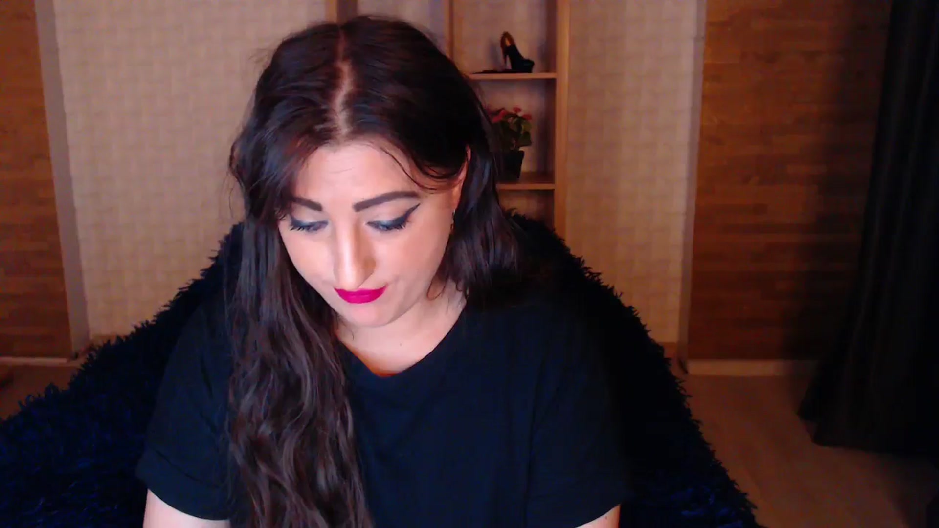 Gallery image thumbnail from HotRebbecca's myfreecams stream on, 05/05/2025, 03:33 image 6 of 20