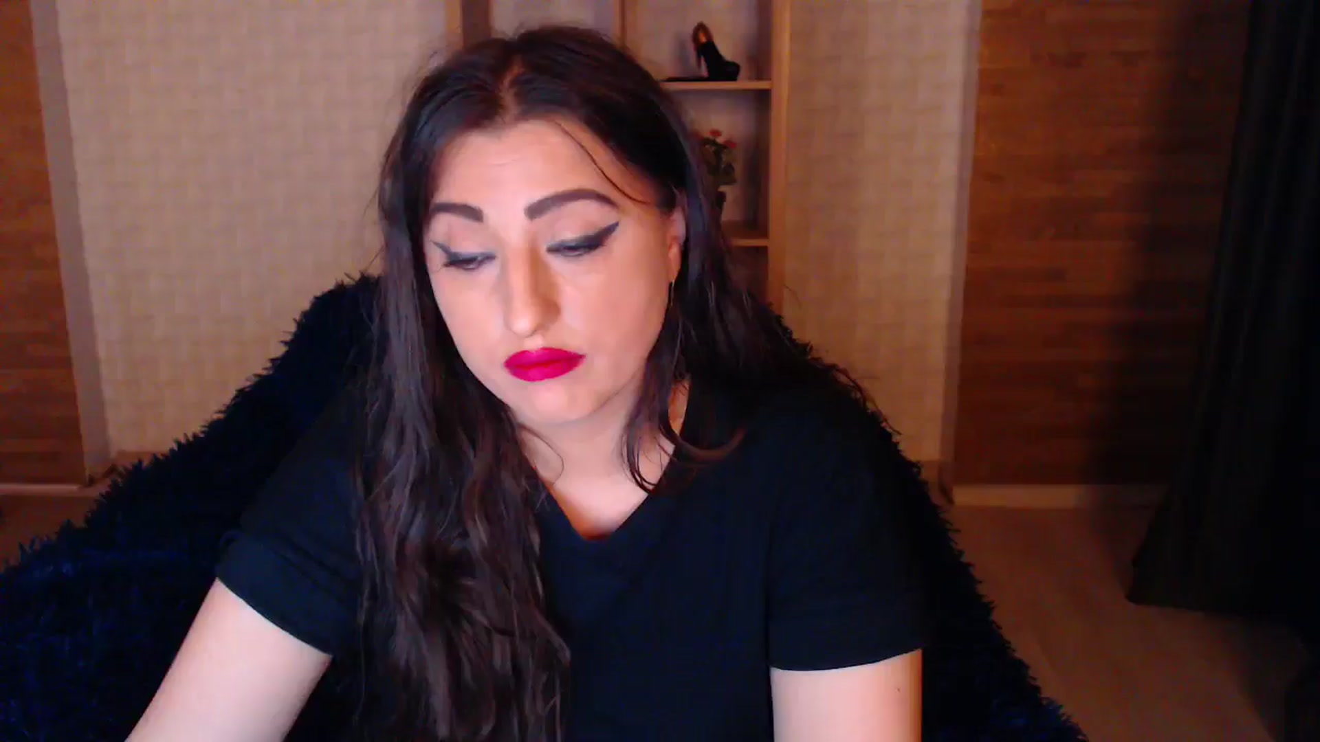 Gallery image thumbnail from HotRebbecca's myfreecams stream on, 05/05/2025, 03:33 image 12 of 20