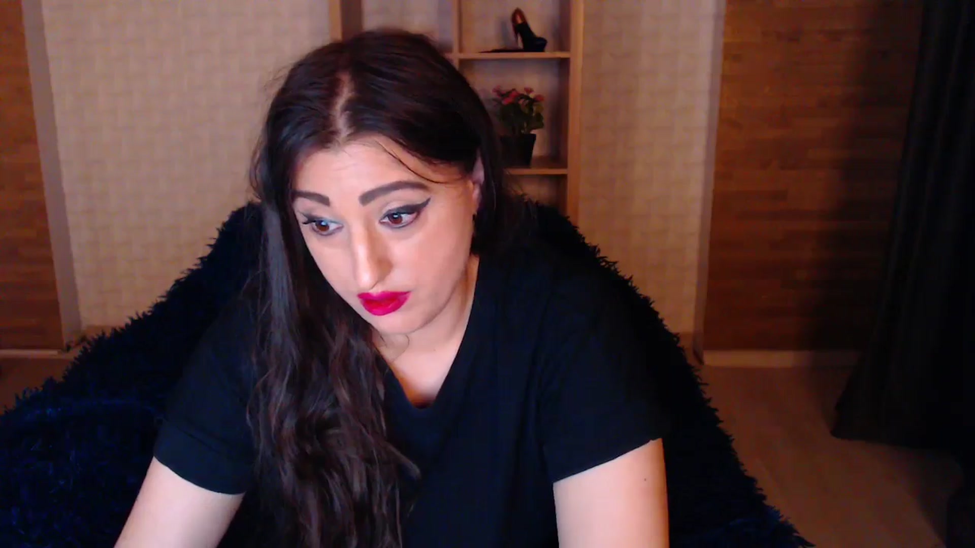 Gallery image thumbnail from HotRebbecca's myfreecams stream on, 05/05/2025, 03:33 image 15 of 20