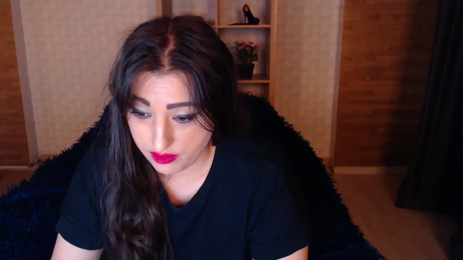 Gallery image thumbnail from HotRebbecca's myfreecams stream on, 05/05/2025, 03:33 image 16 of 20