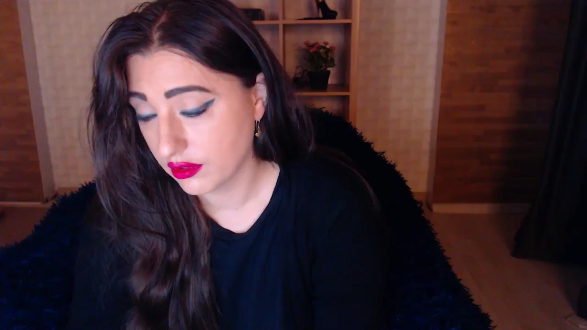 Gallery image thumbnail from HotRebbecca's myfreecams stream on, 05/06/2025, 02:21 image 5 of 20
