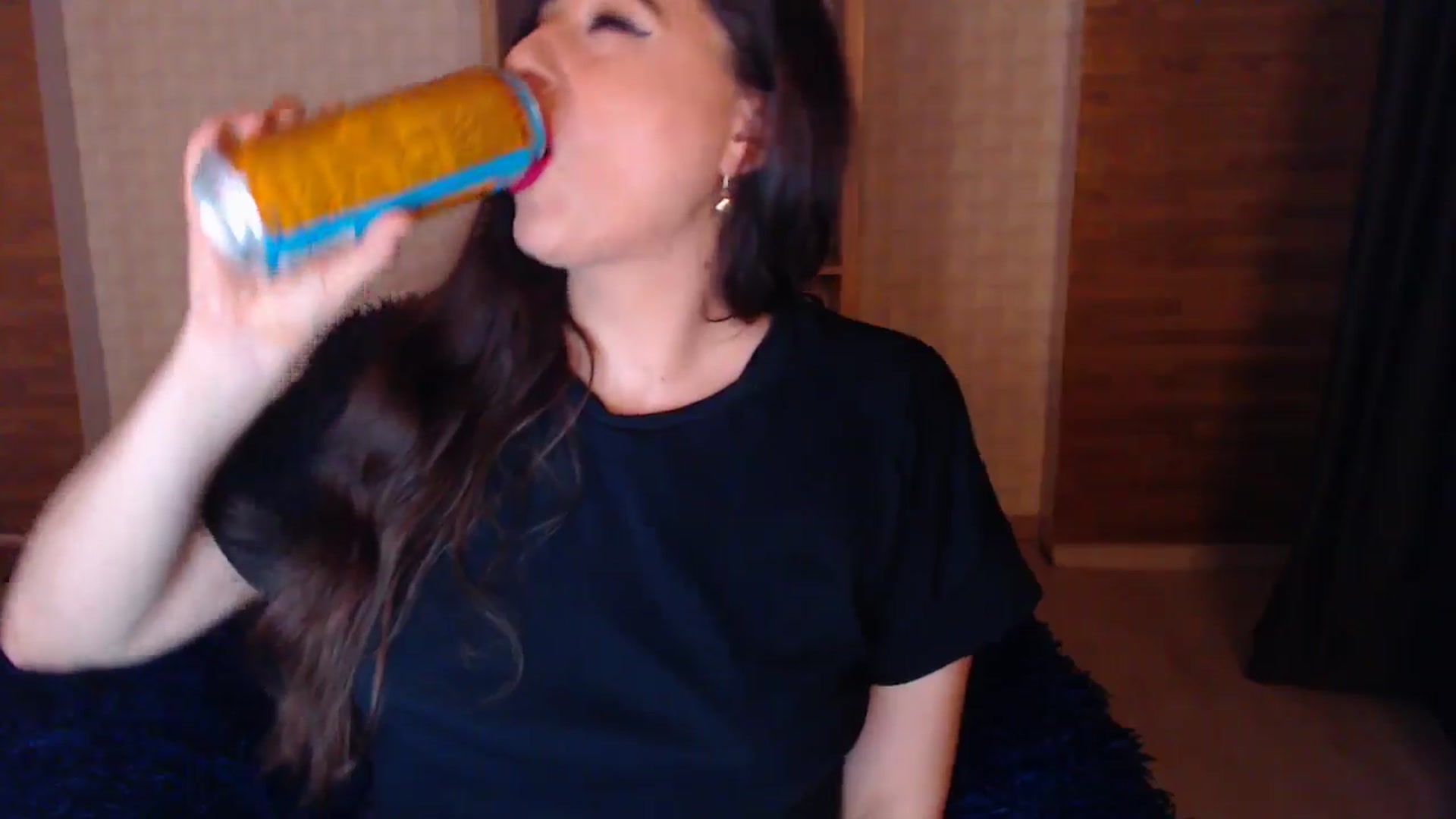 Gallery image thumbnail from HotRebbecca's myfreecams stream on, 05/06/2025, 21:13 image 12 of 20