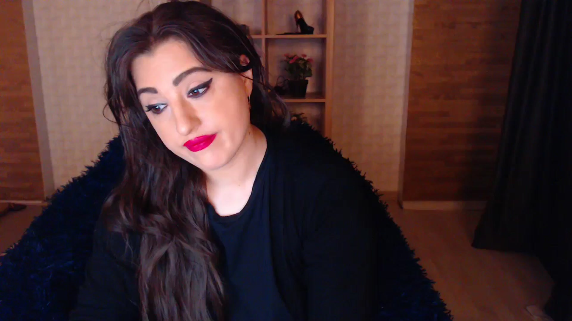 Gallery image thumbnail from HotRebbecca's myfreecams stream on, 05/08/2025, 03:36 image 6 of 20