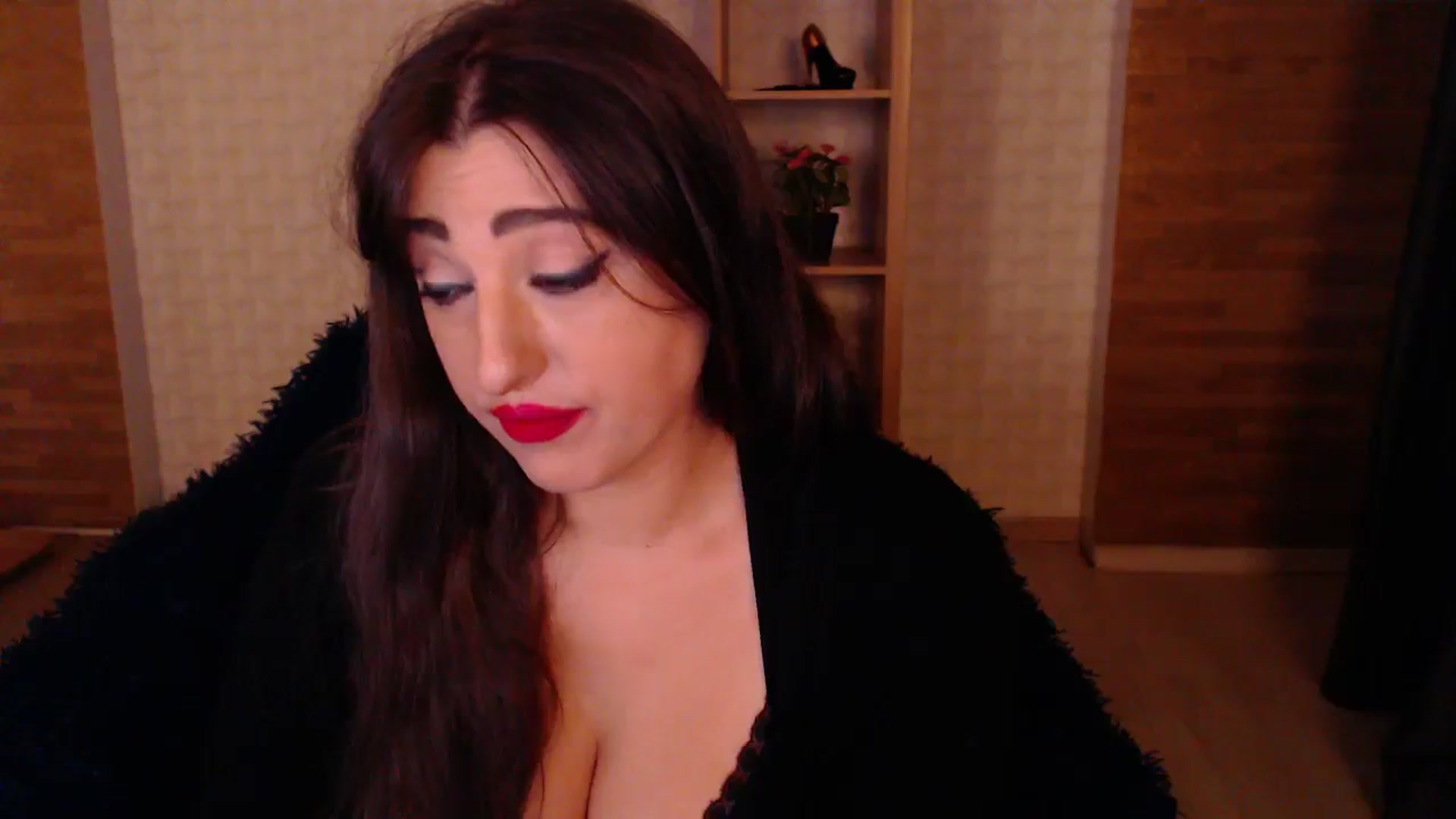 Gallery image thumbnail from HotRebbecca's myfreecams stream on, 05/13/2025, 21:56 image 19 of 20